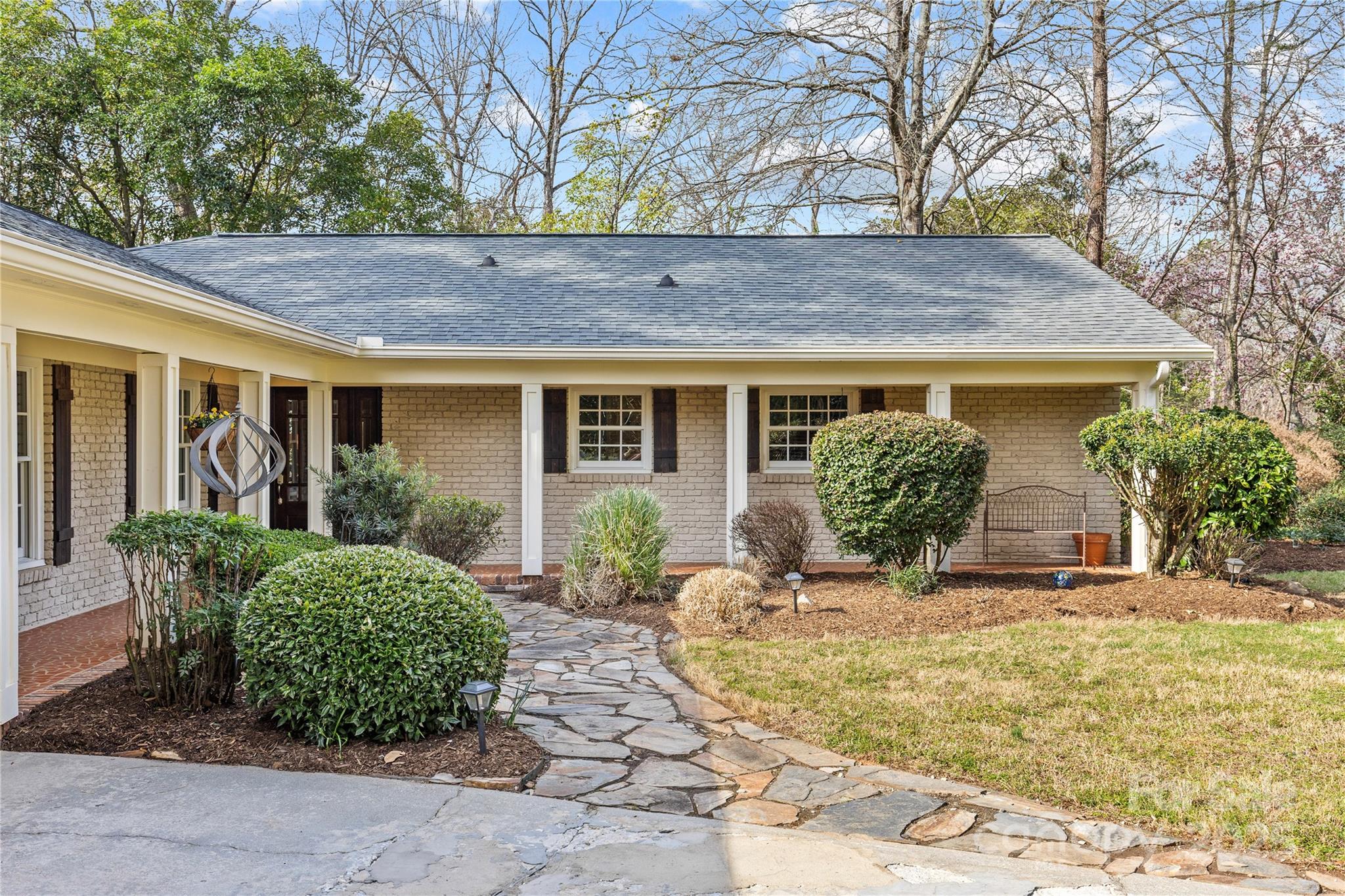6014 Glenridge Road