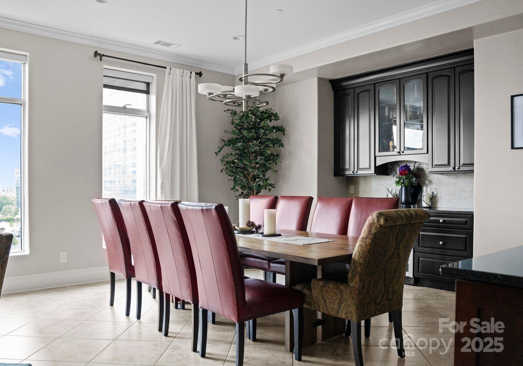 435 S Tryon Street Unit: 601