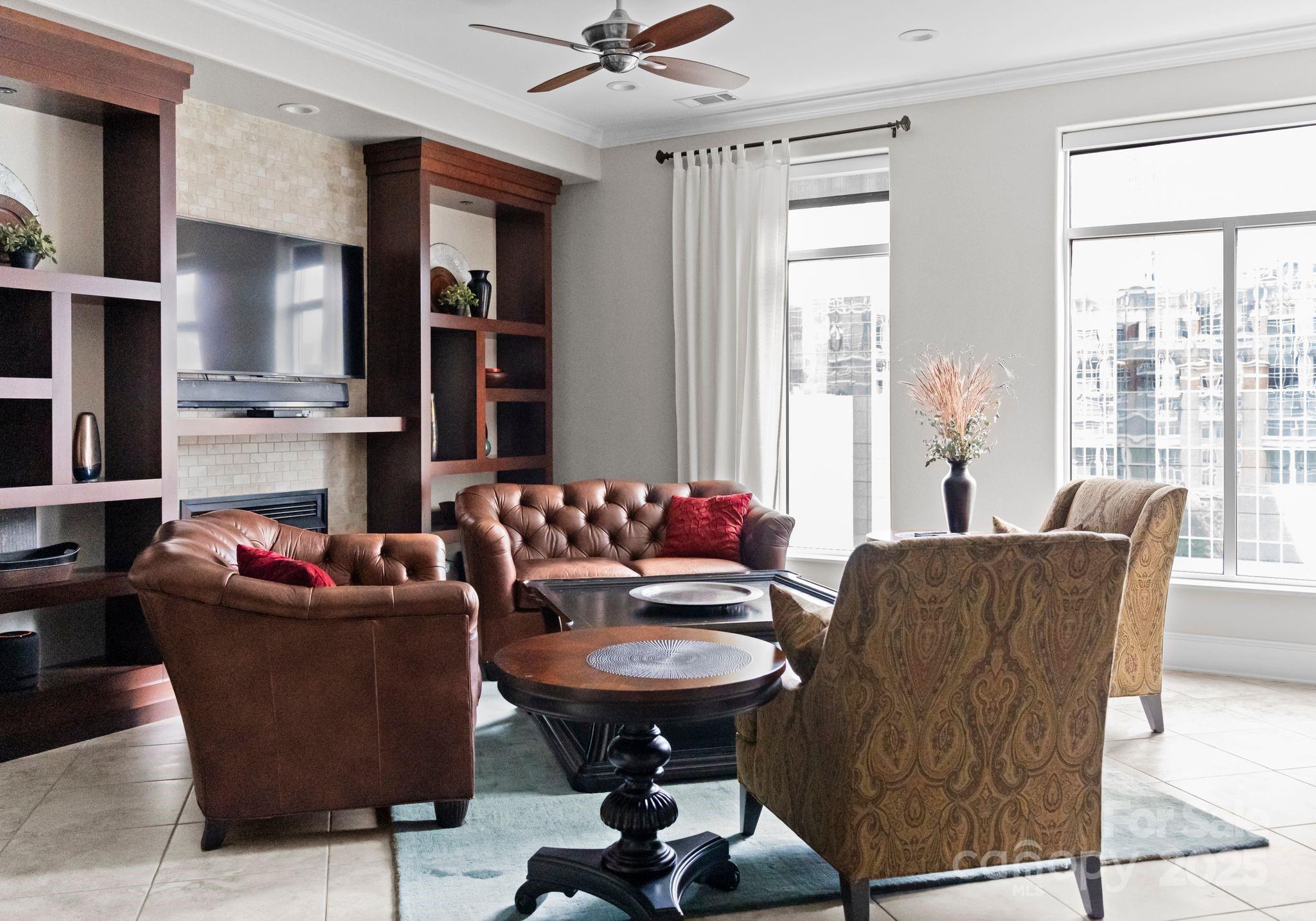 435 S Tryon Street Unit: 601