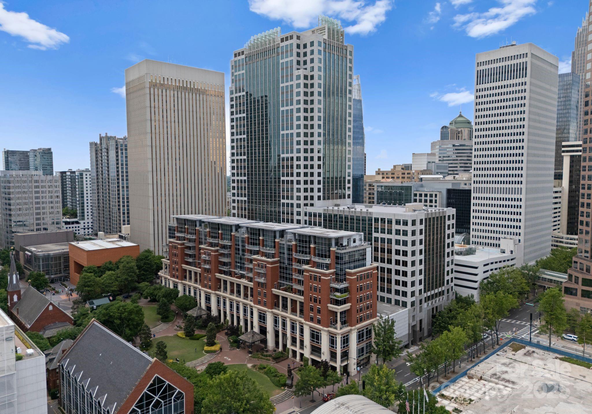 435 S Tryon Street Unit: 601