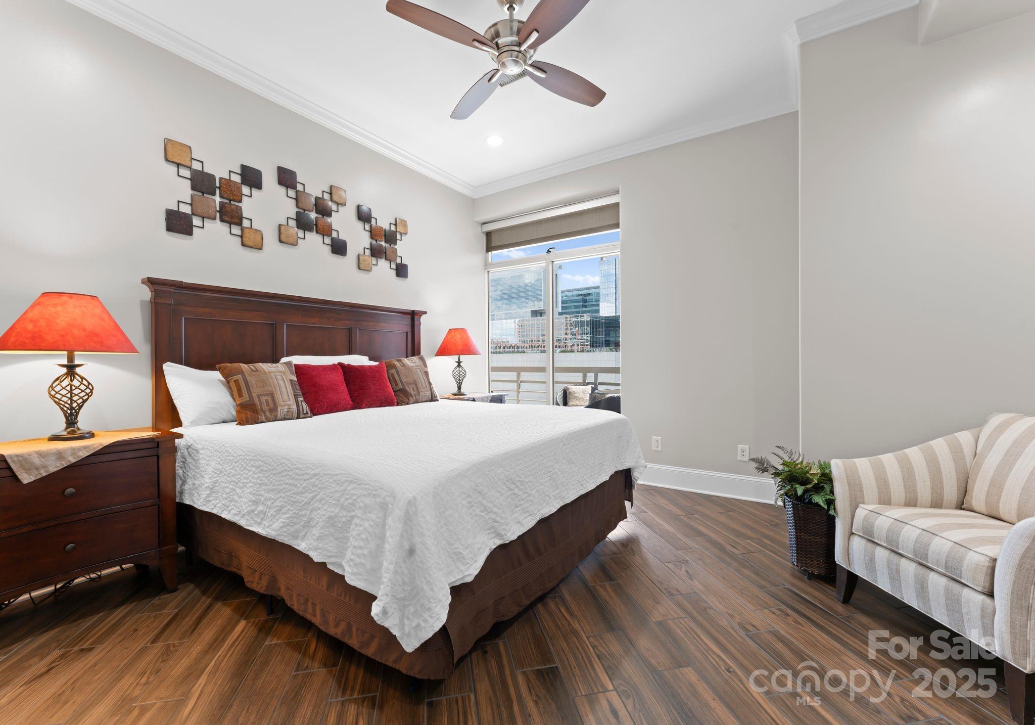 435 S Tryon Street Unit: 601