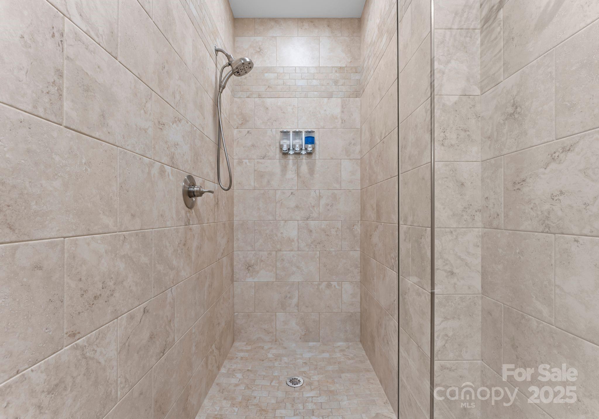 435 S Tryon Street Unit: 601