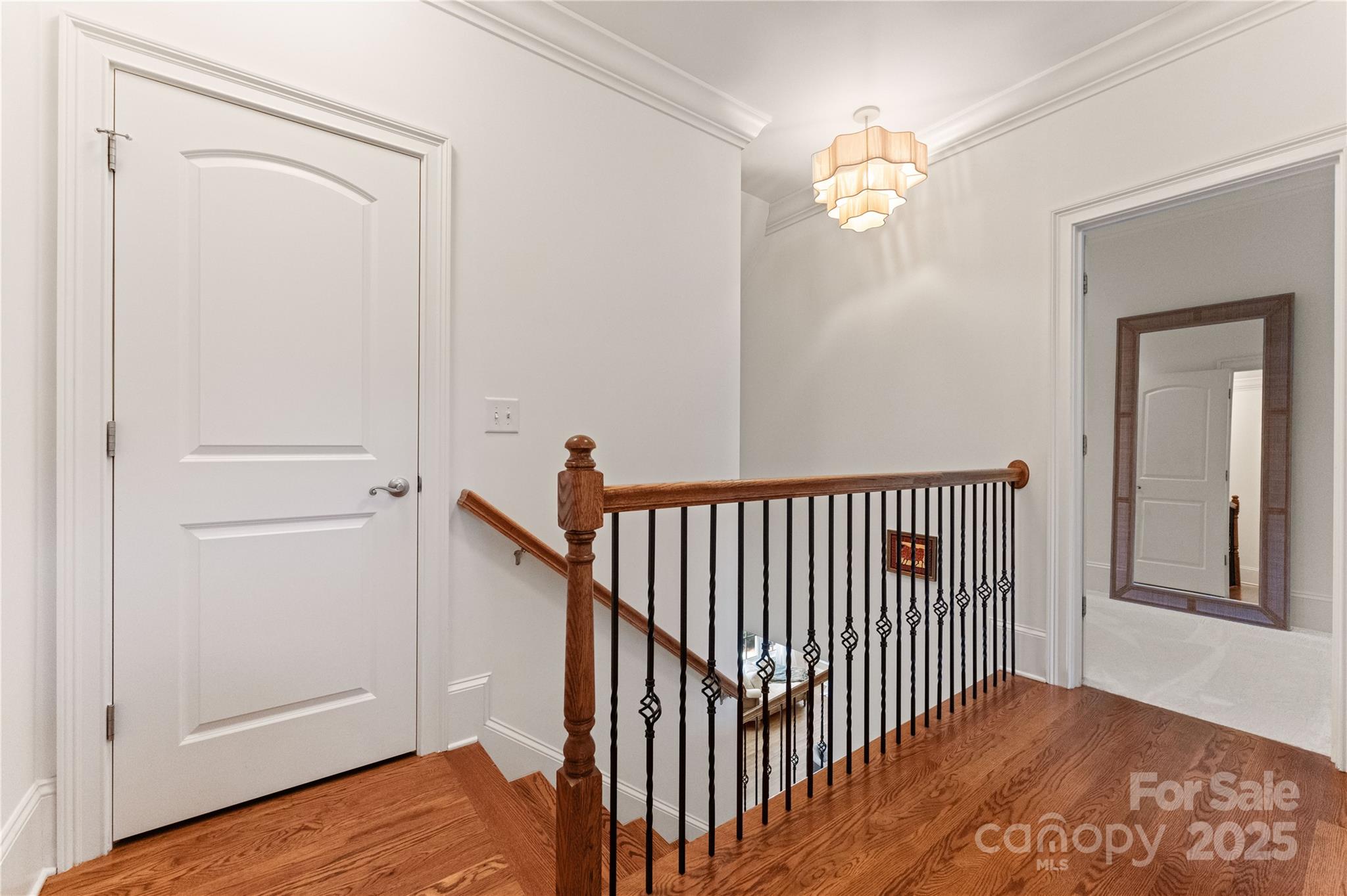 901 Hartford Avenue