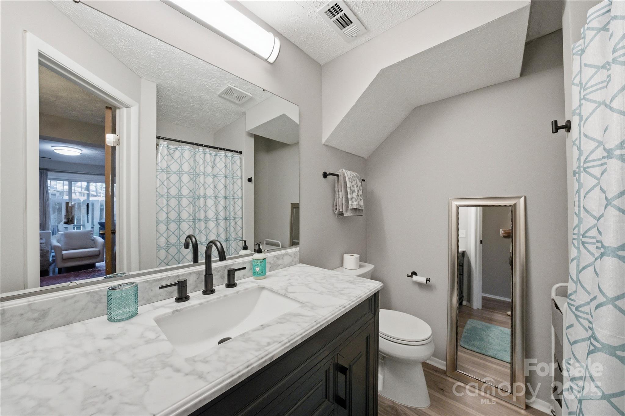 1235 Scaleybark Road Unit: C