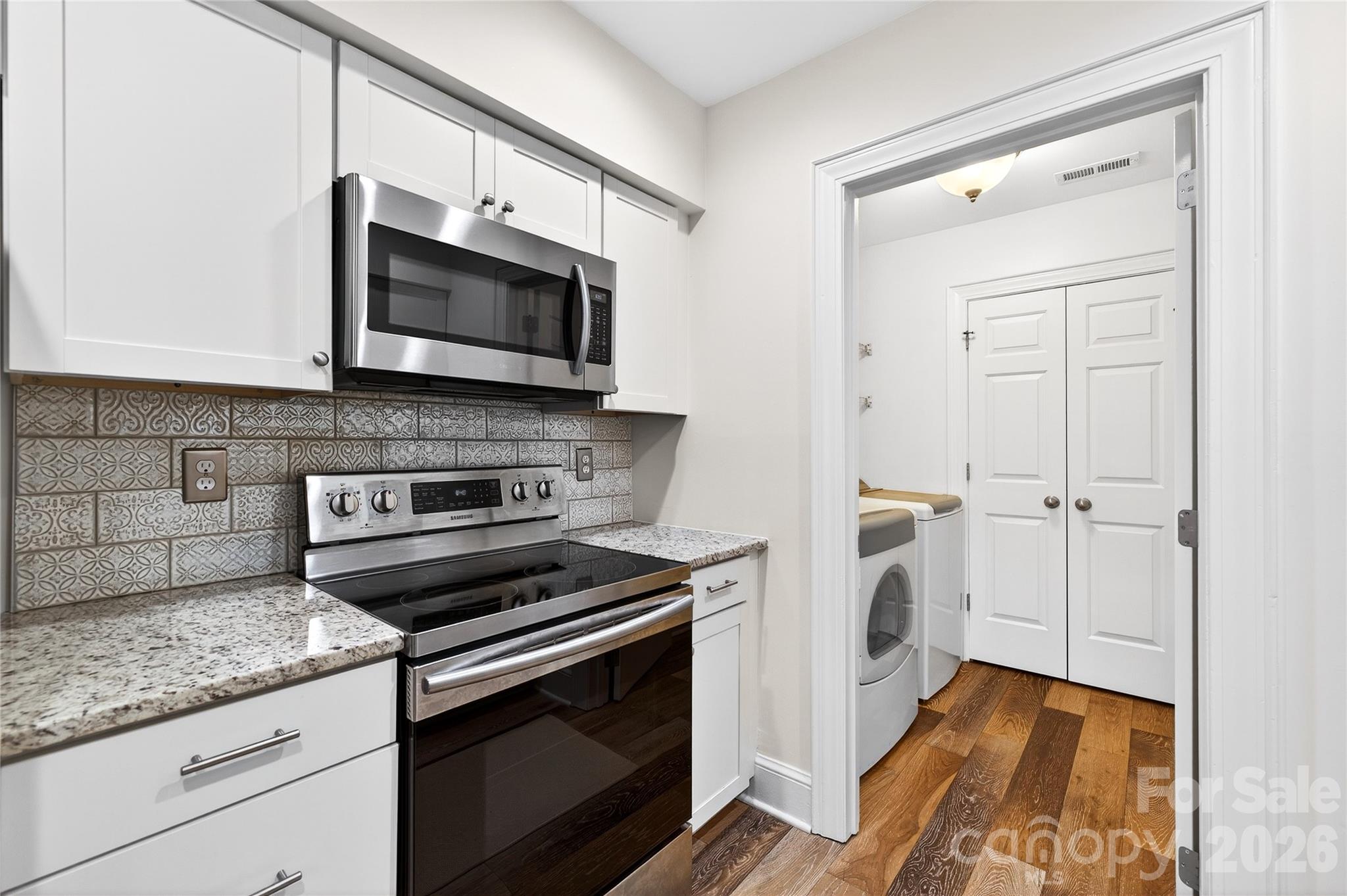 2220 Roswell Avenue Unit: D