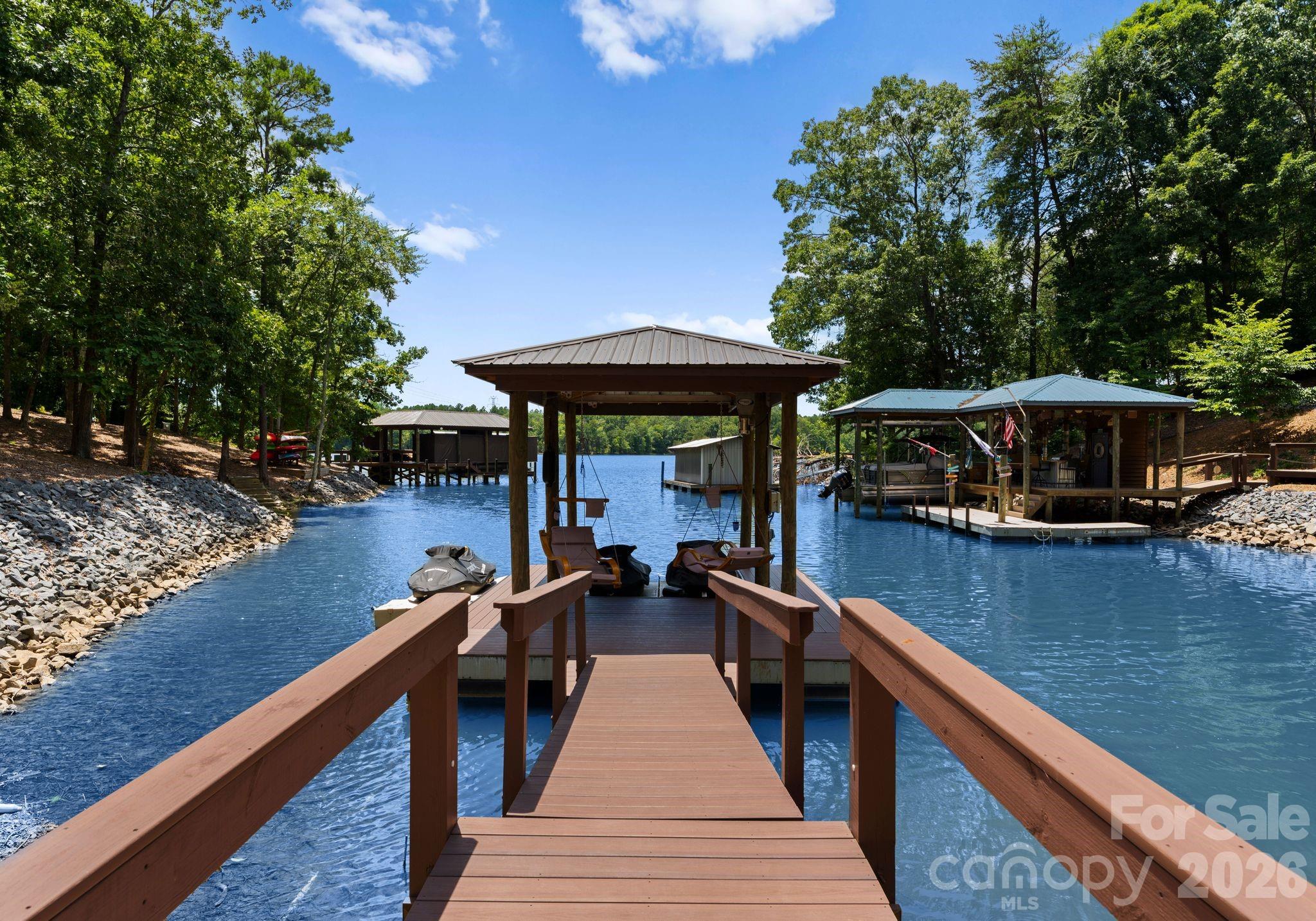 1220 Broadside Road