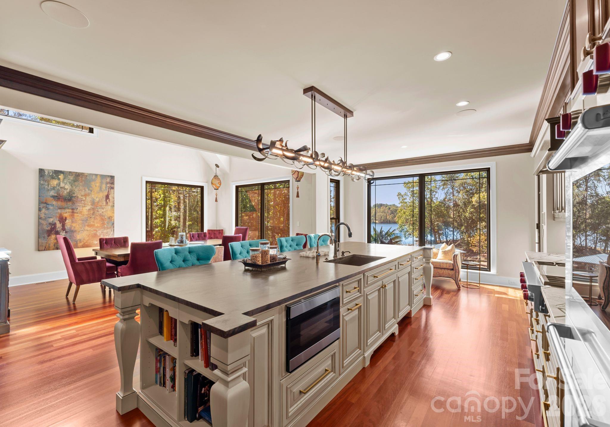 1220 Broadside Road
