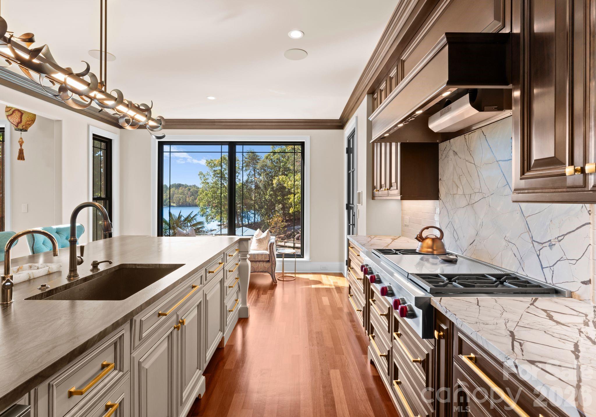 1220 Broadside Road