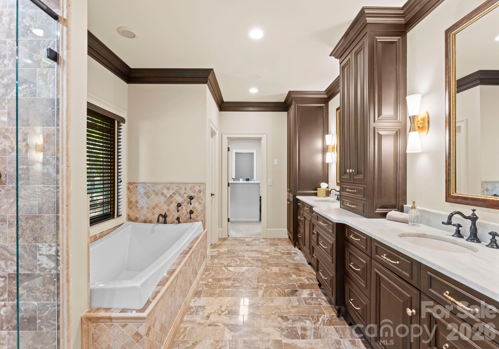 1220 Broadside Road