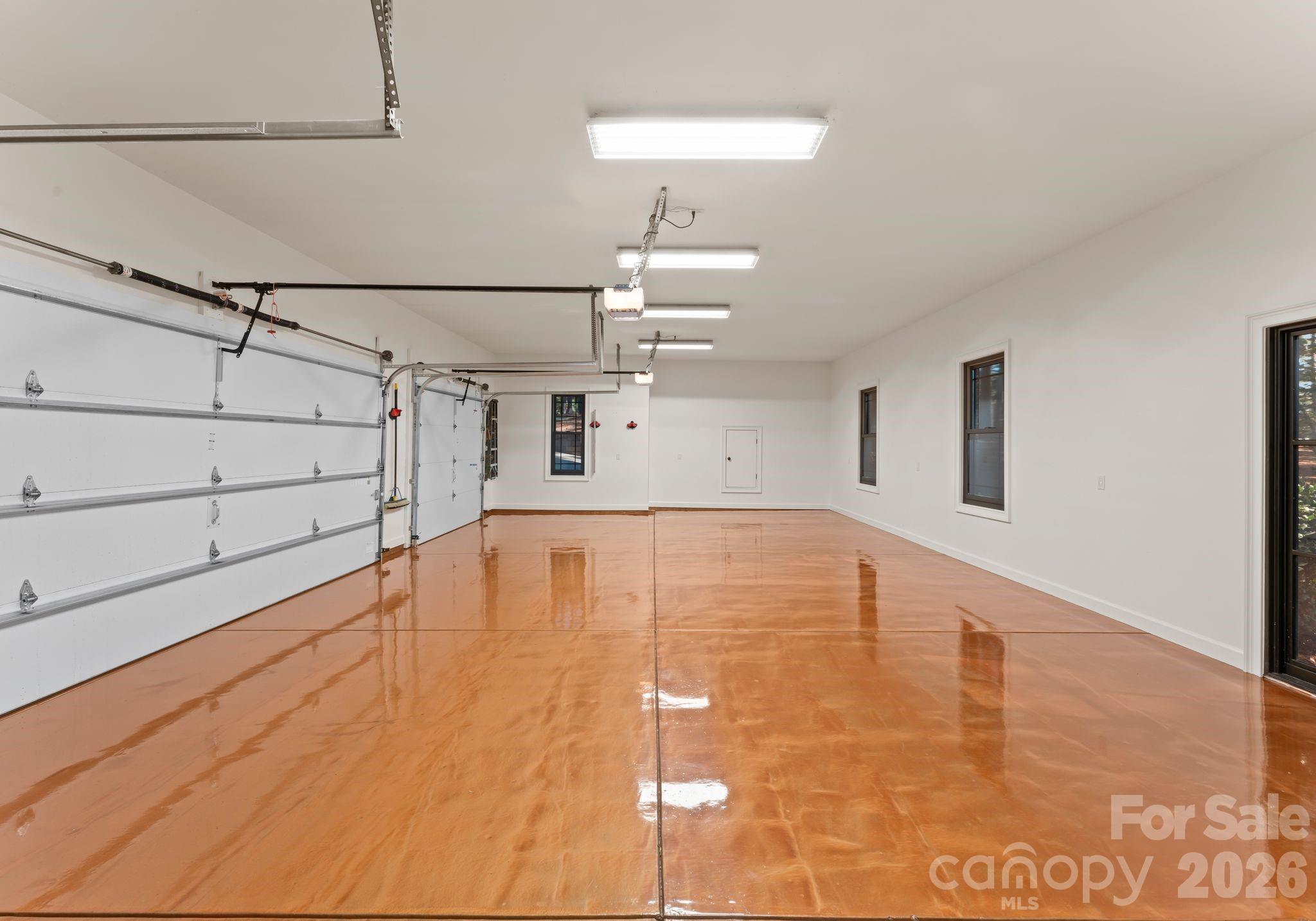 1220 Broadside Road