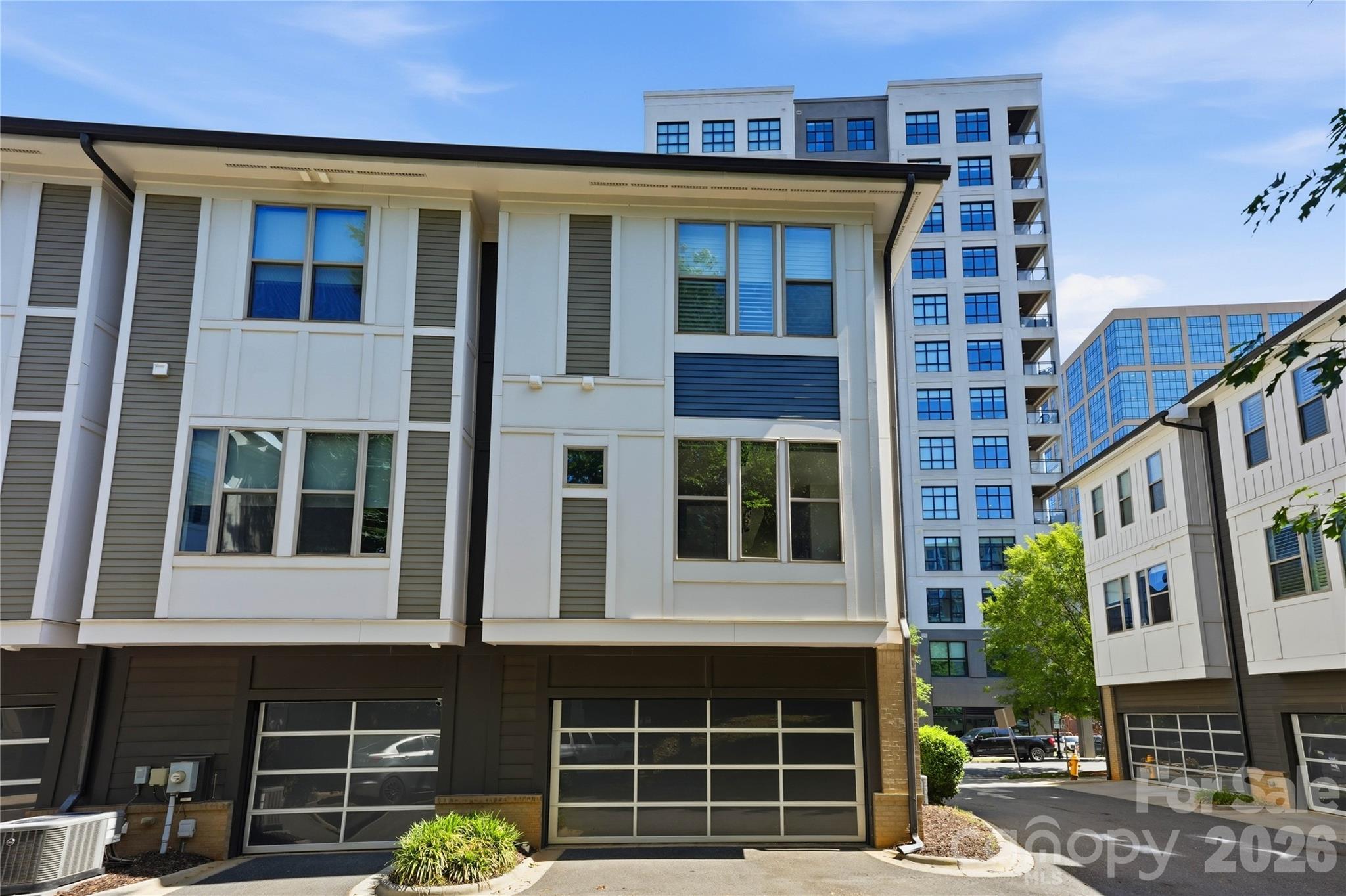 211 Doggett Street