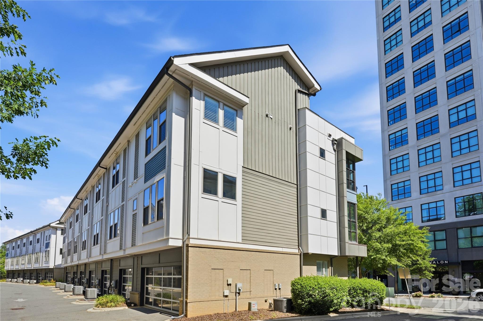 211 Doggett Street