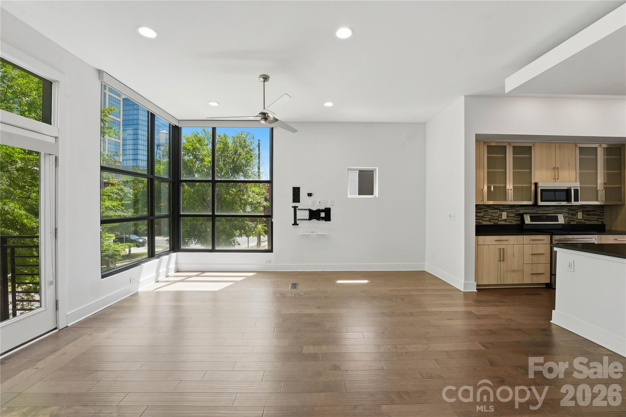 211 Doggett Street