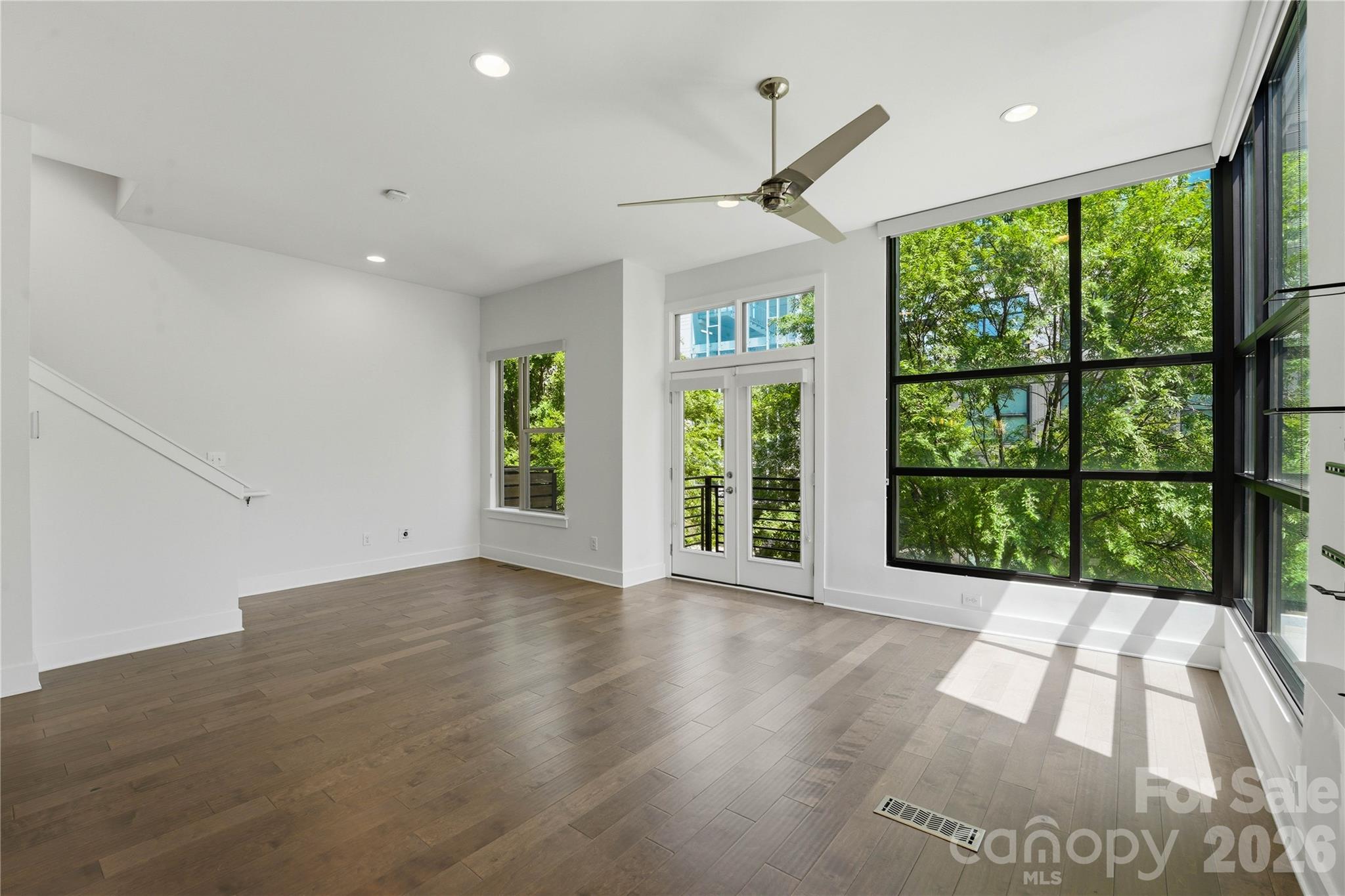 211 Doggett Street