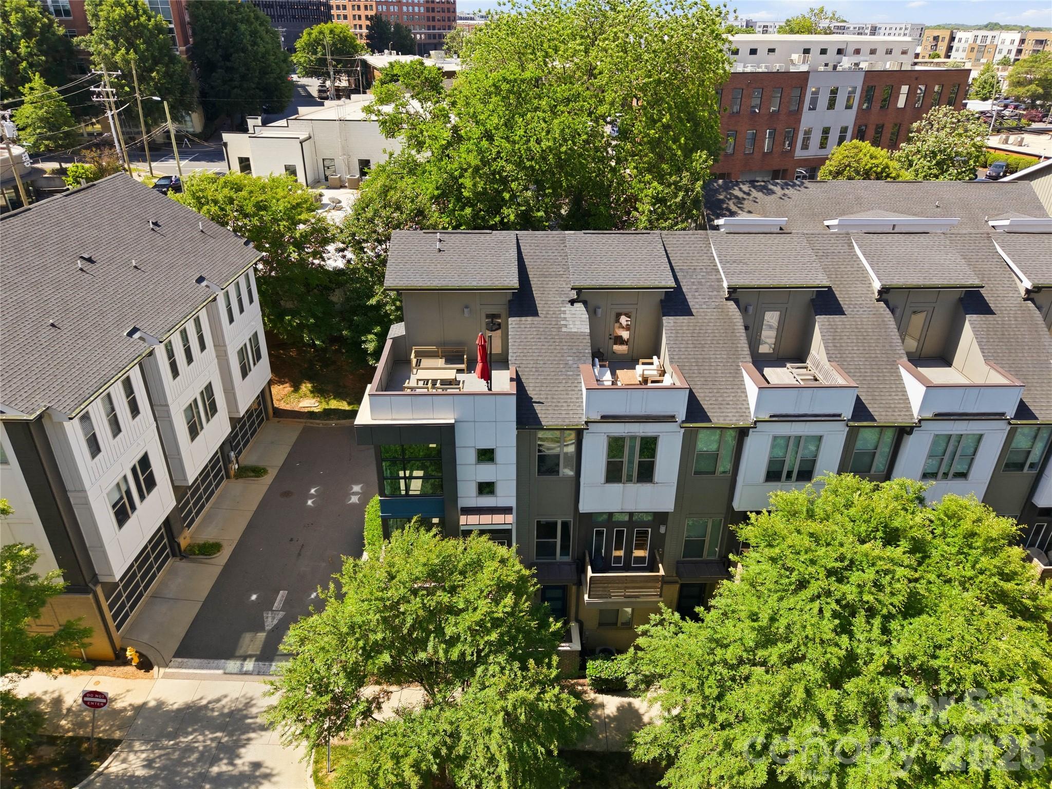 211 Doggett Street