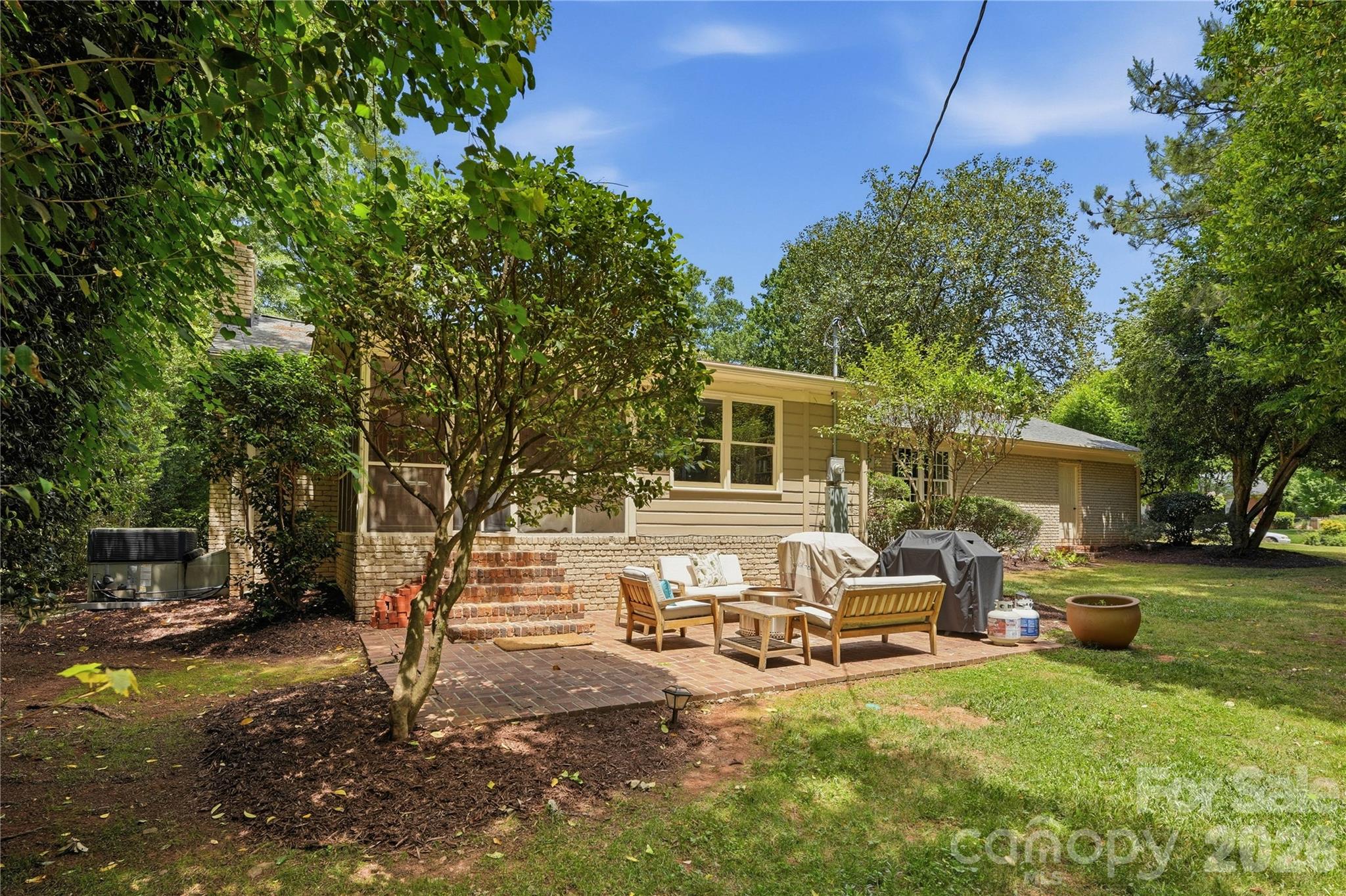 6014 Glenridge Road