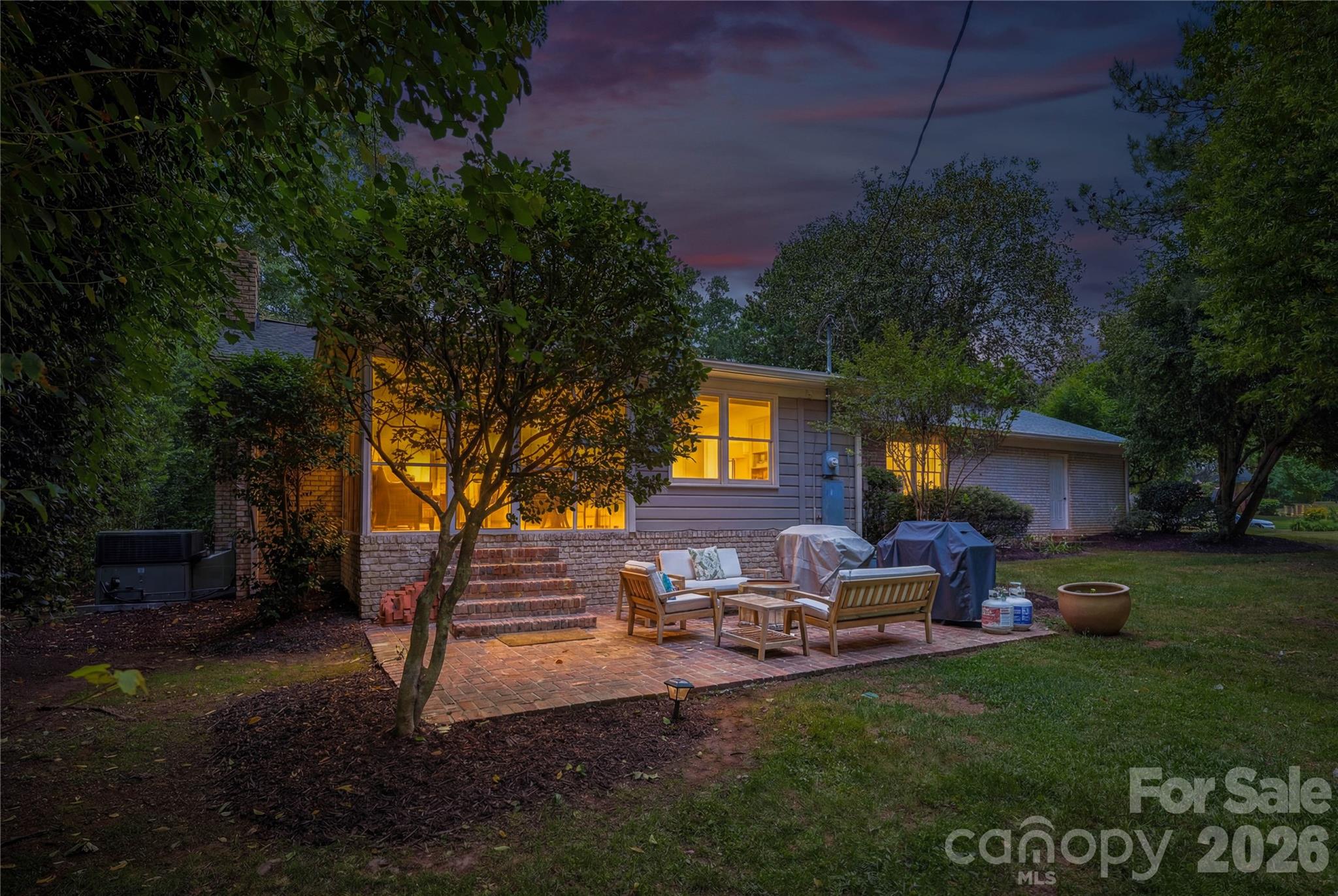 6014 Glenridge Road