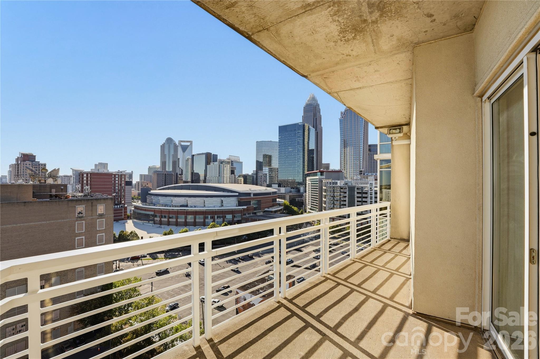 505 E 6th Street Unit: 1406