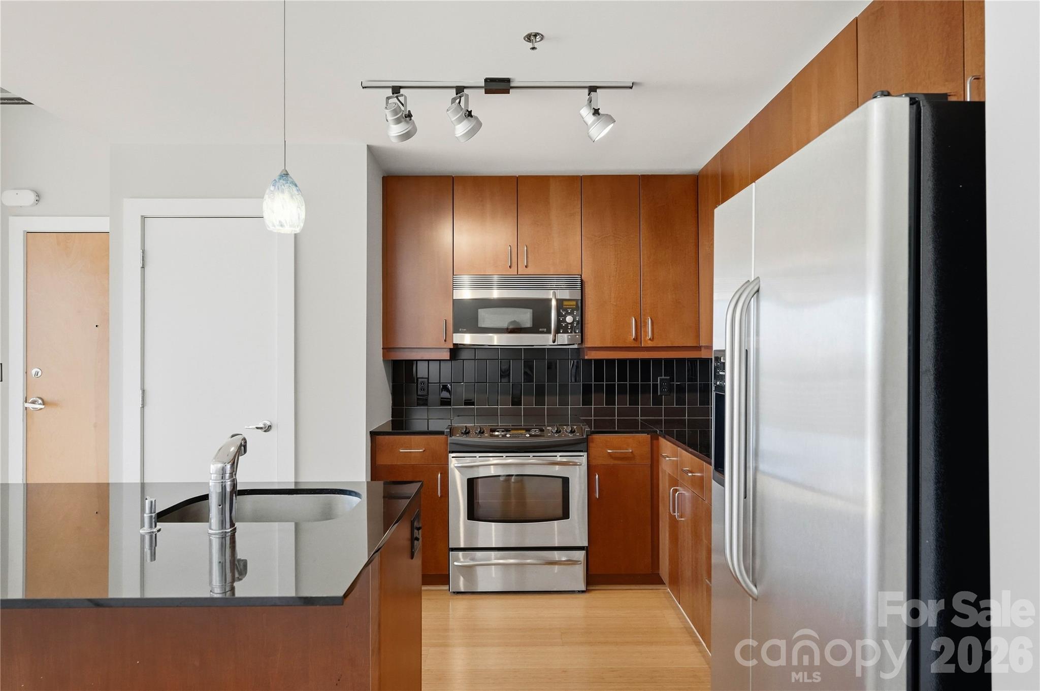 505 E 6th Street Unit: 1406