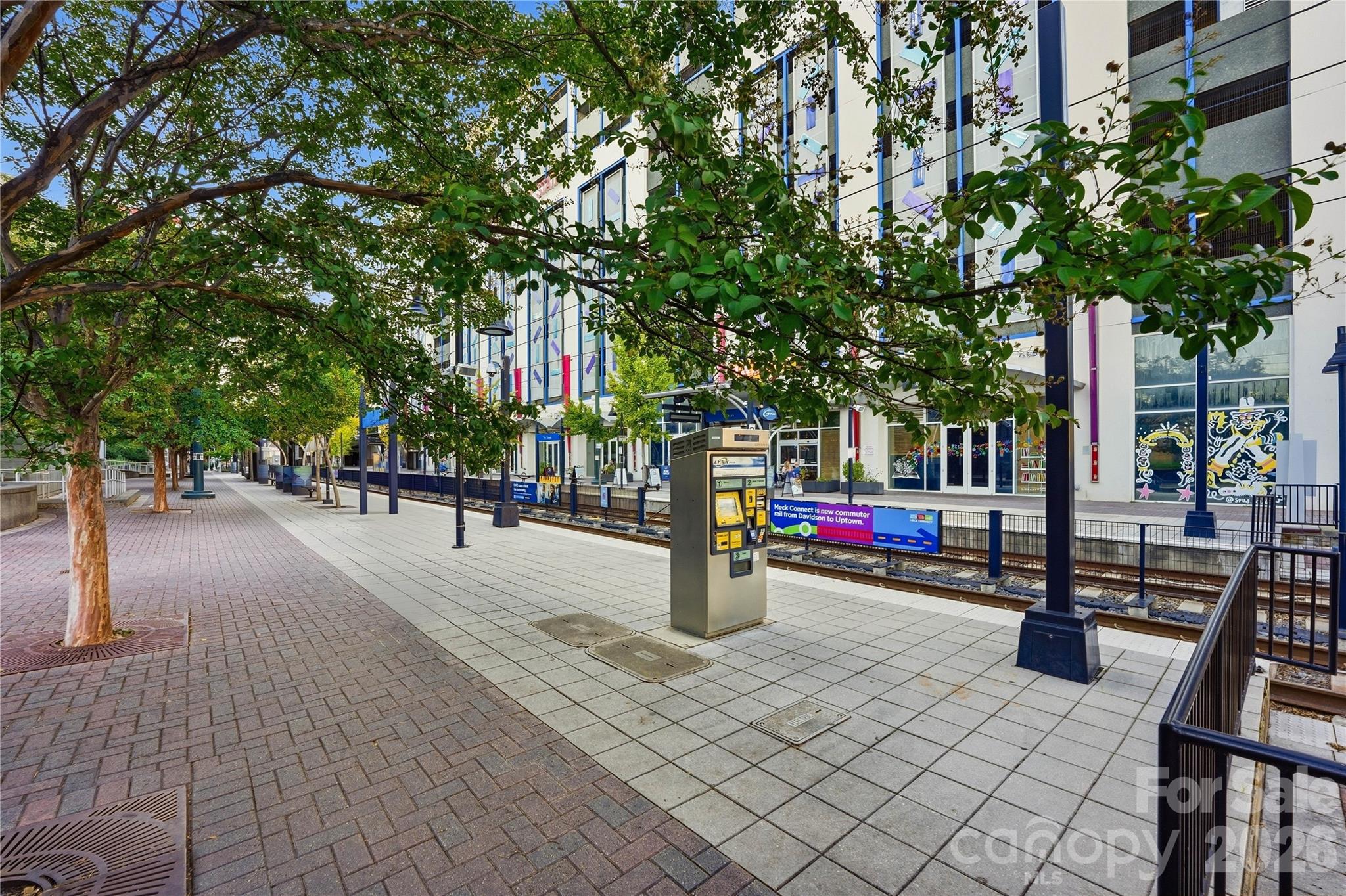 505 E 6th Street Unit: 1406