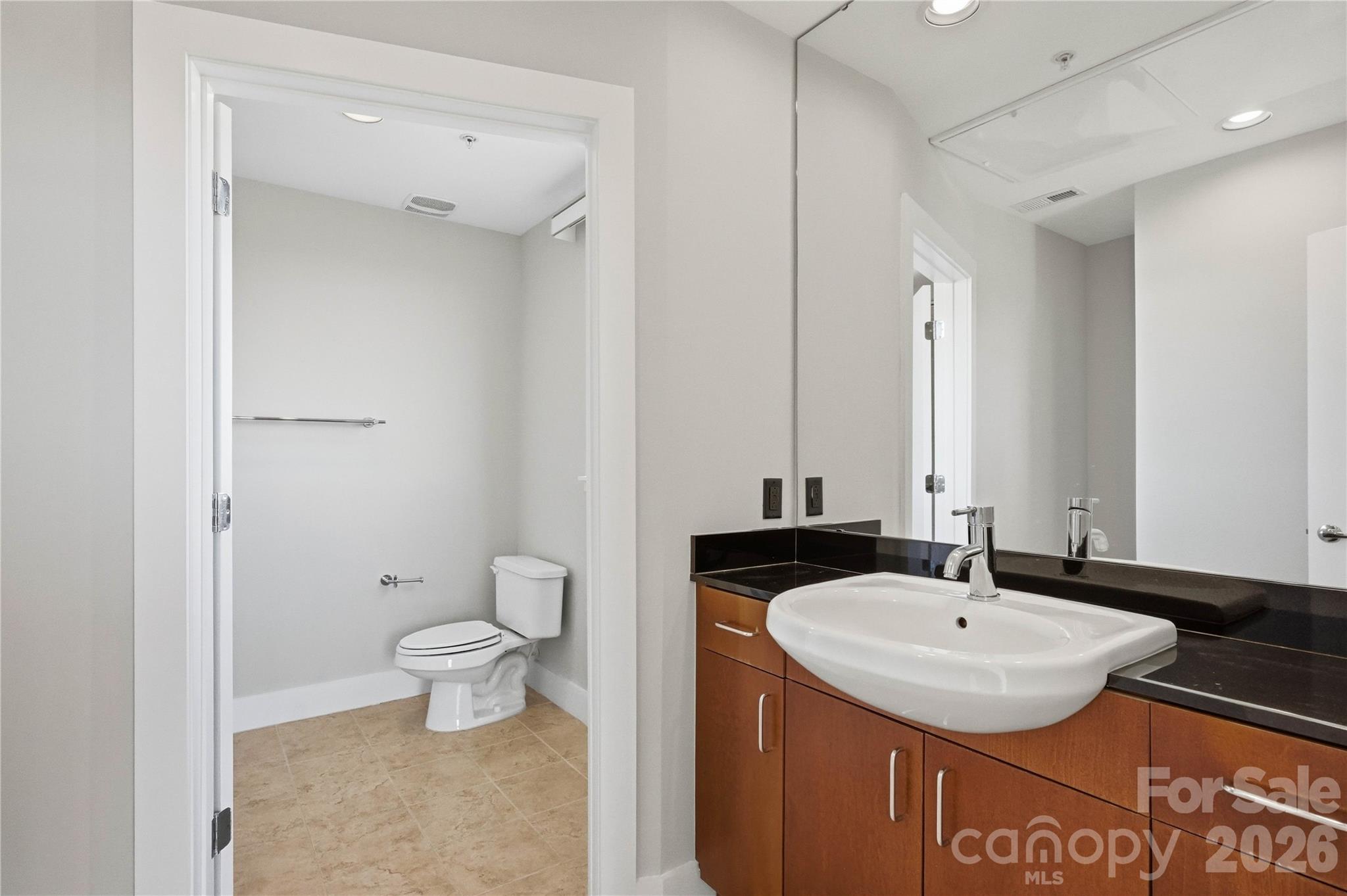 505 E 6th Street Unit: 1406