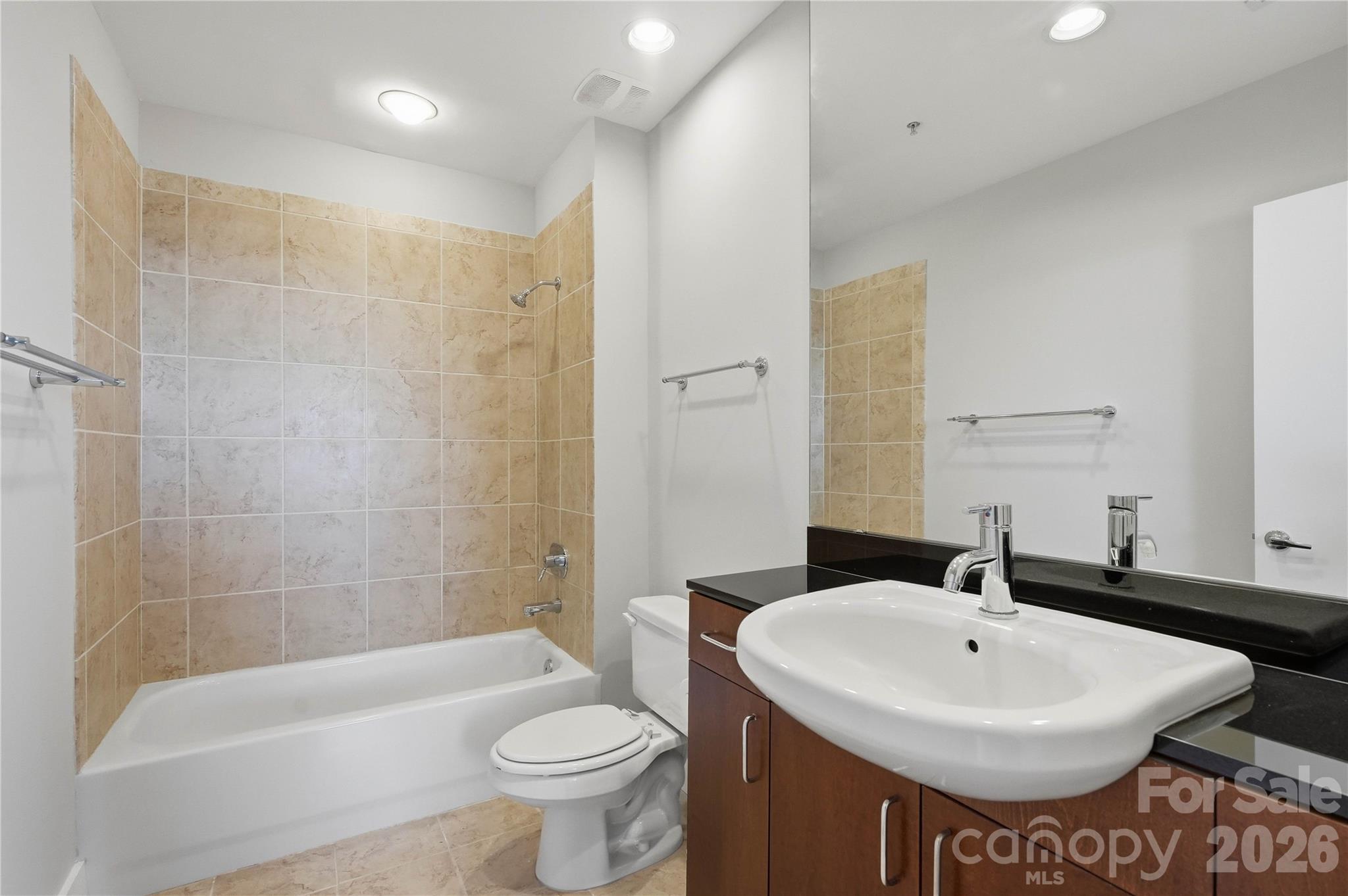 505 E 6th Street Unit: 1406