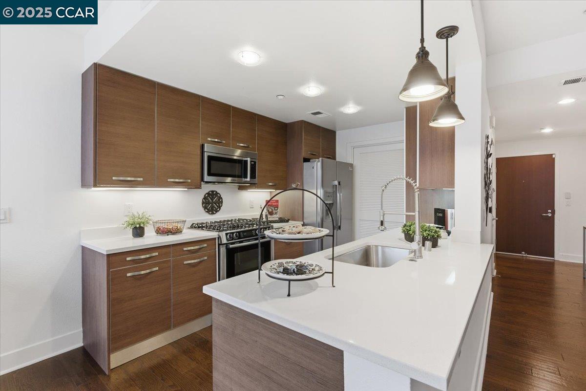 555 Ygnacio Valley Rd # 204