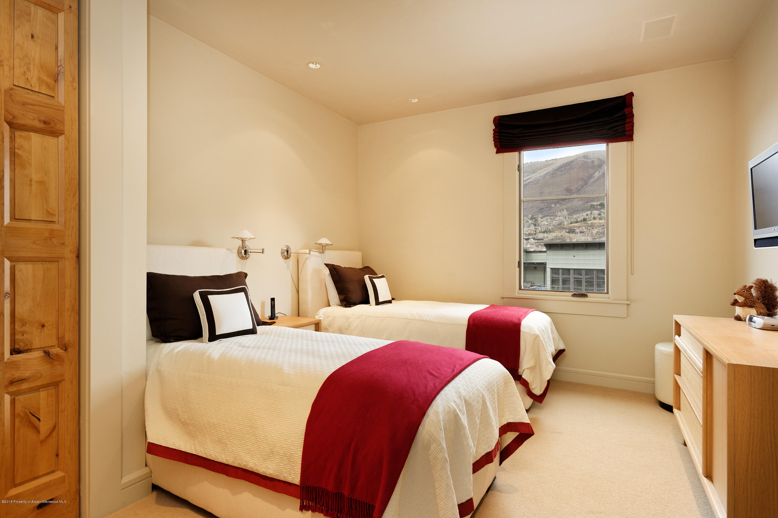 102 Founders Place, 301