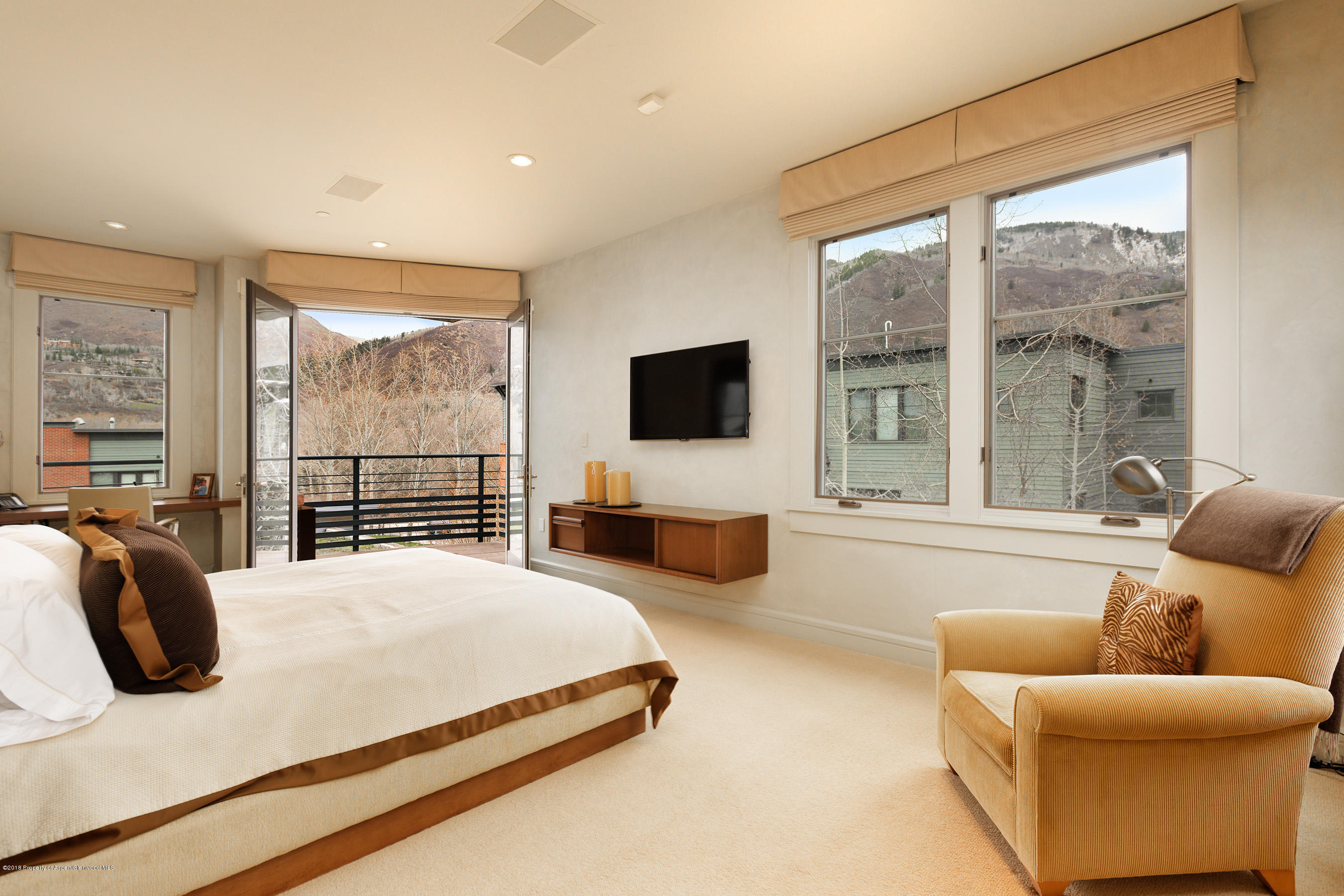 102 Founders Place, 301