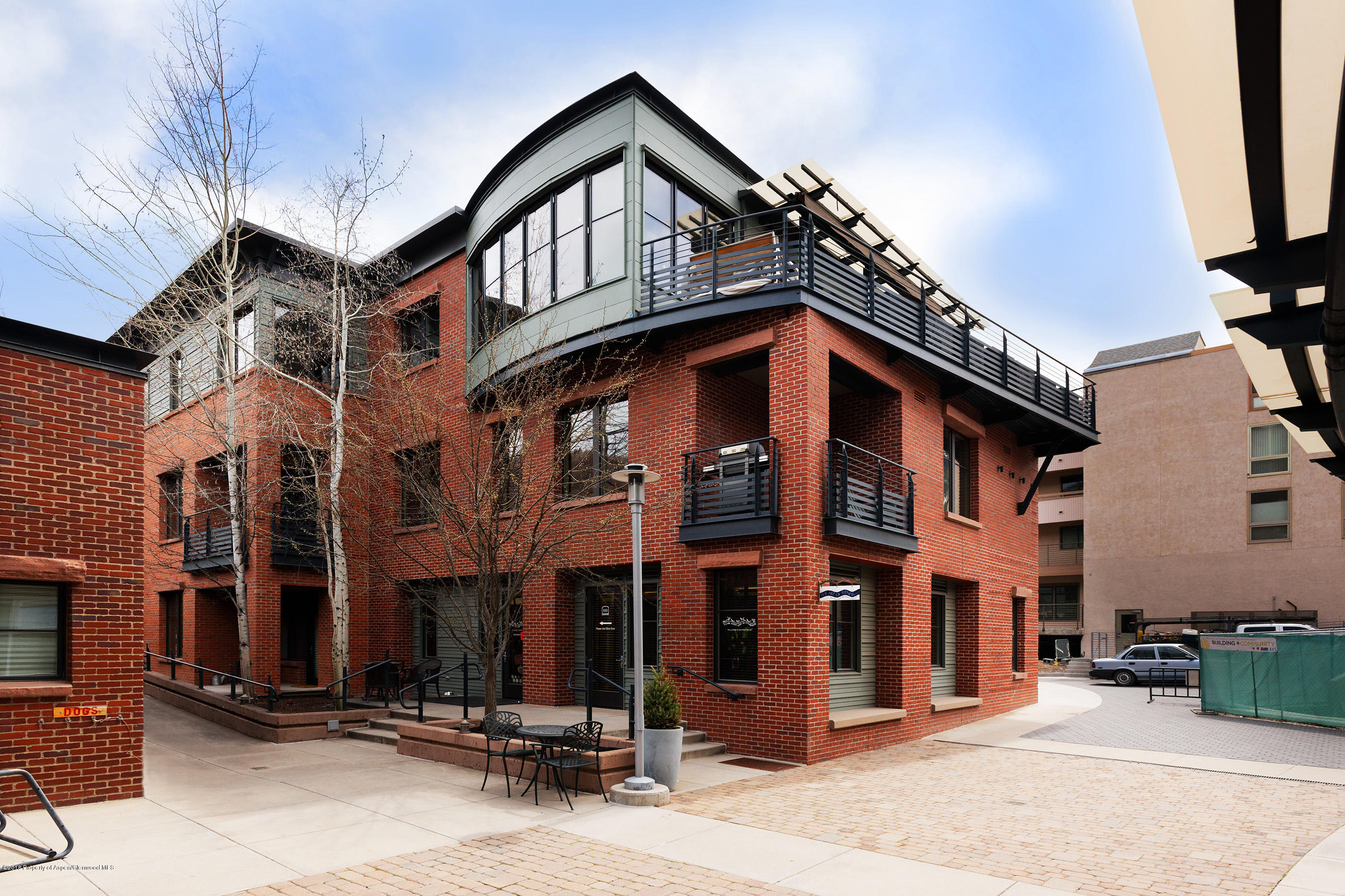 102 Founders Place, 301