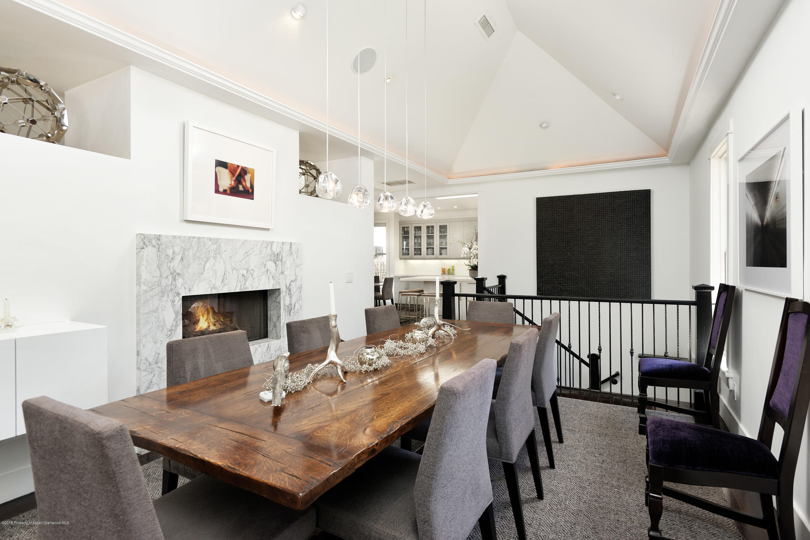 533 W Francis Street