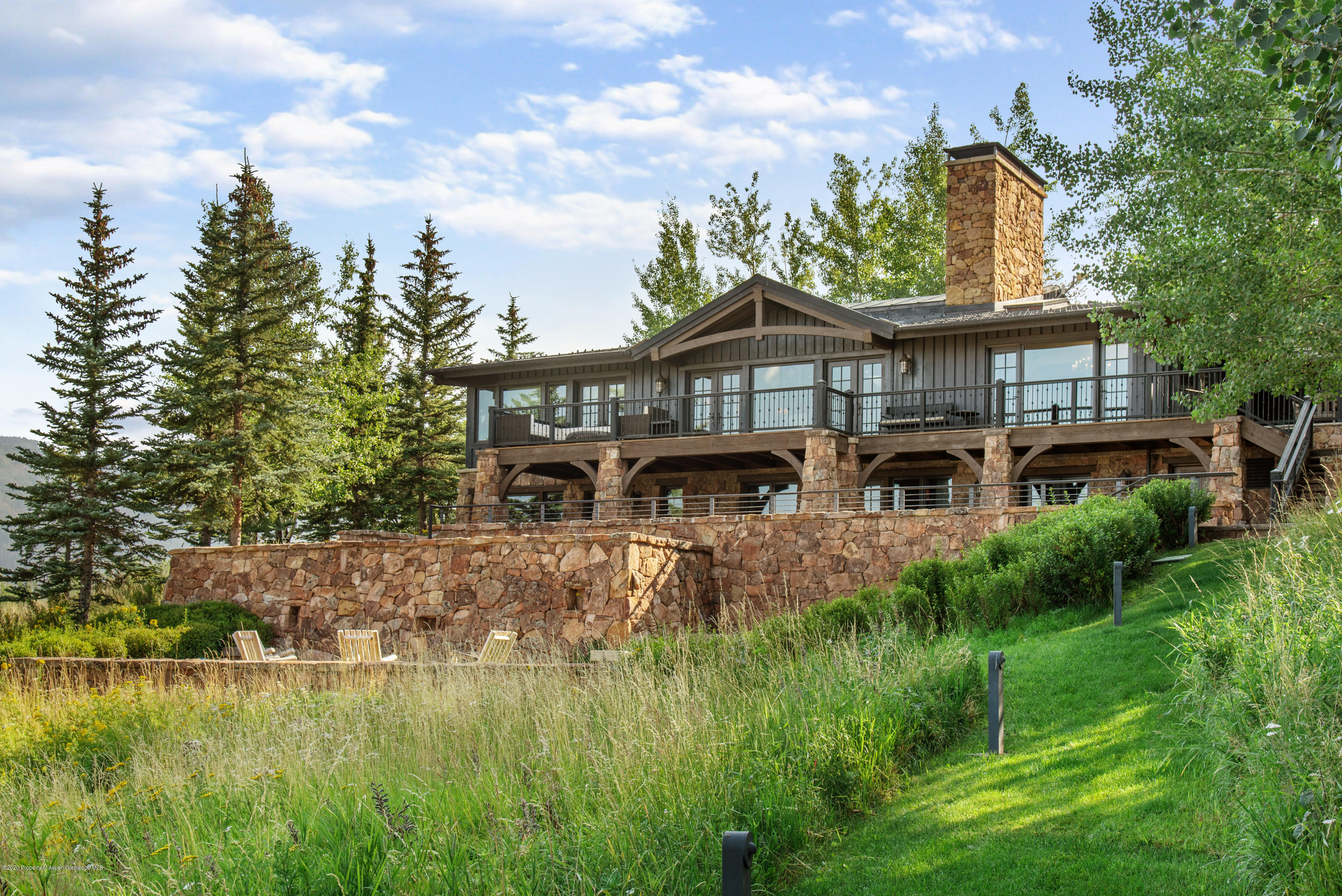 565 N Starwood Drive