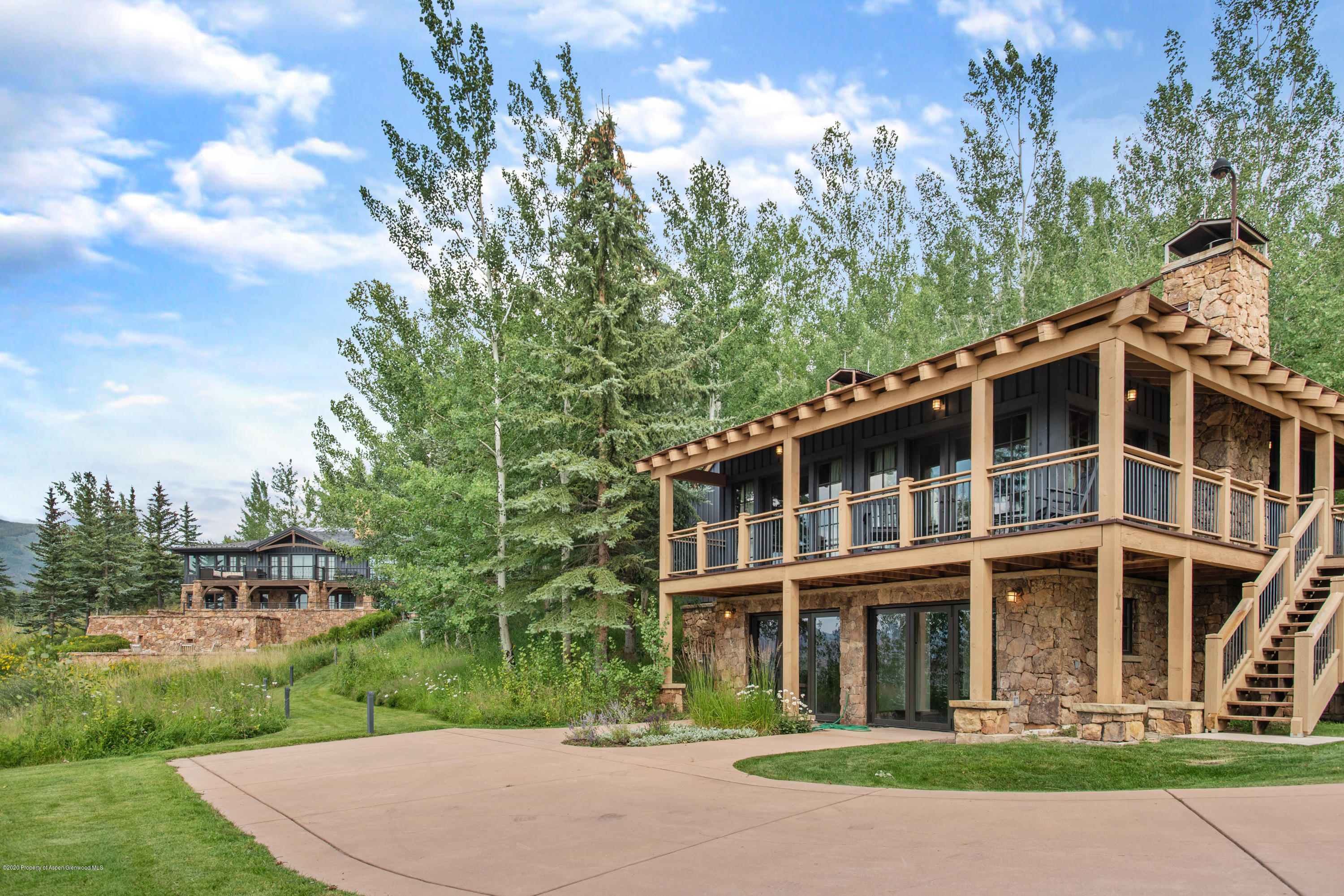 565 N Starwood Drive