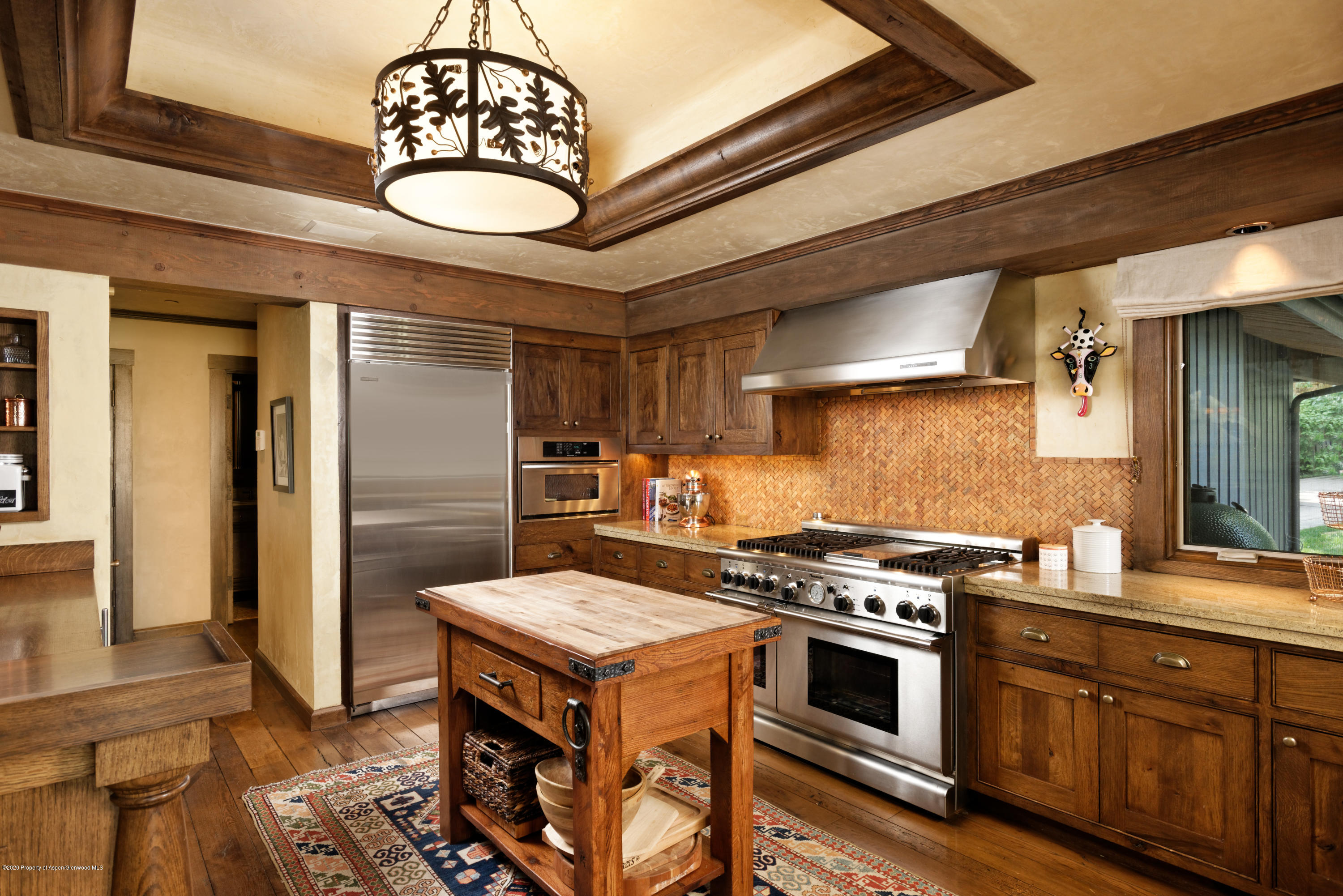 565 N Starwood Drive