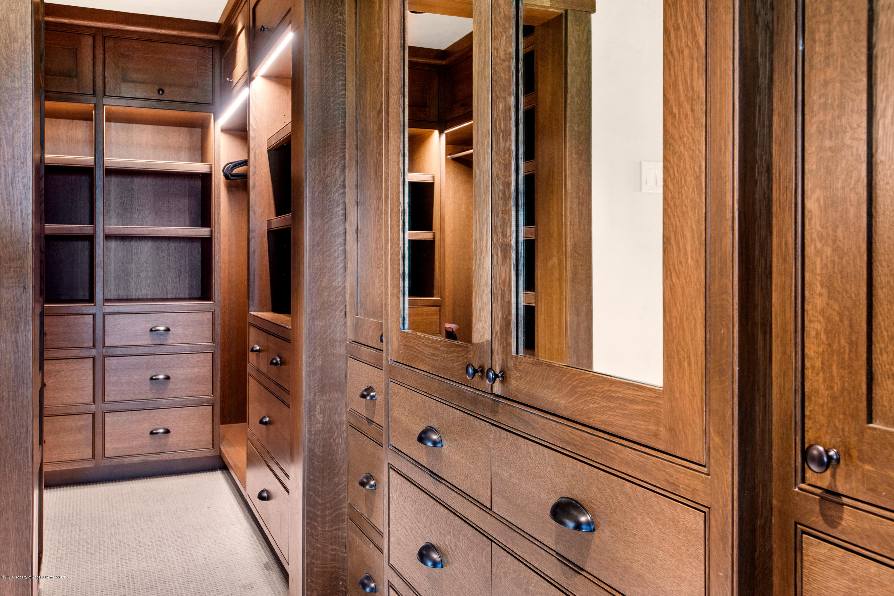 565 N Starwood Drive