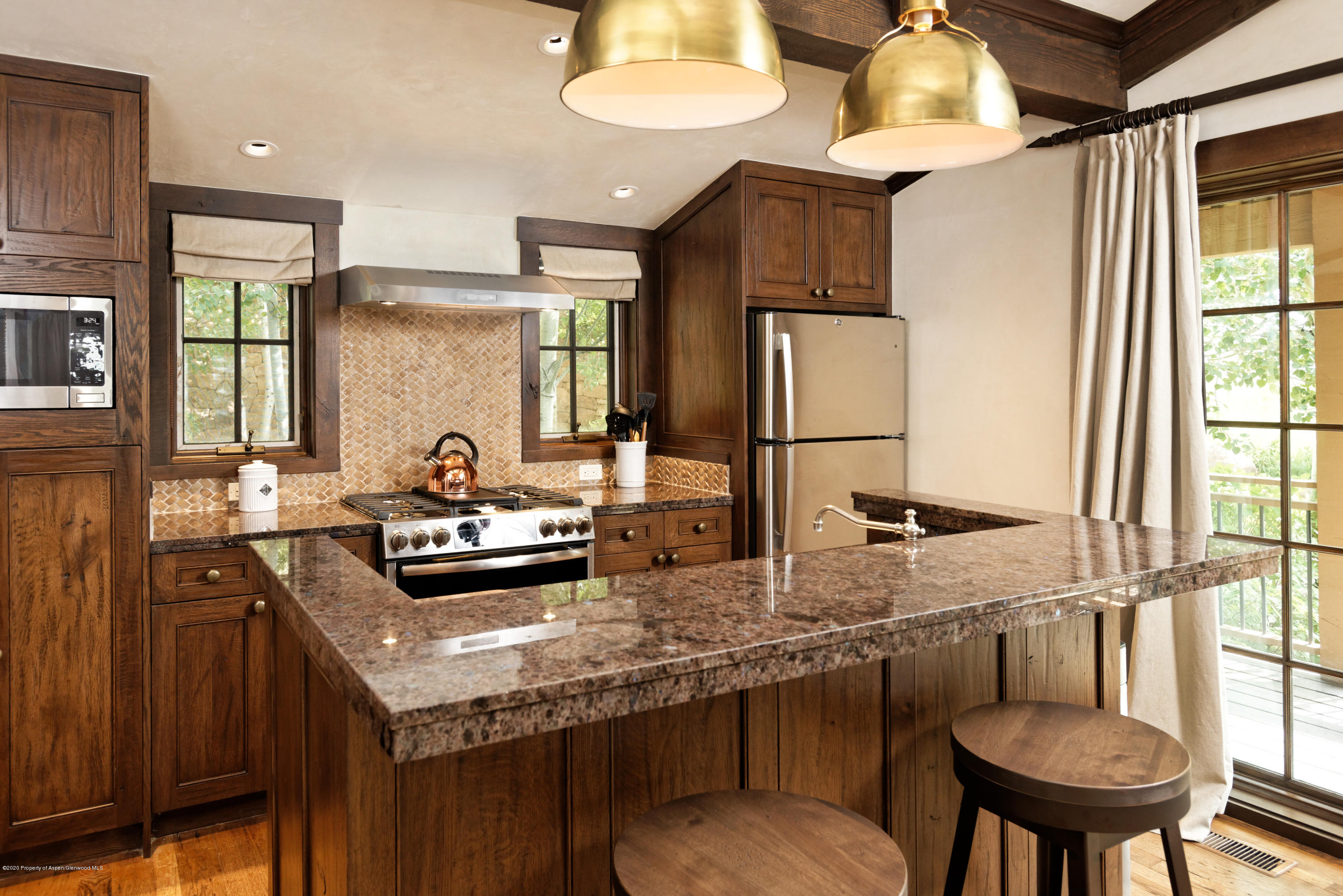 565 N Starwood Drive