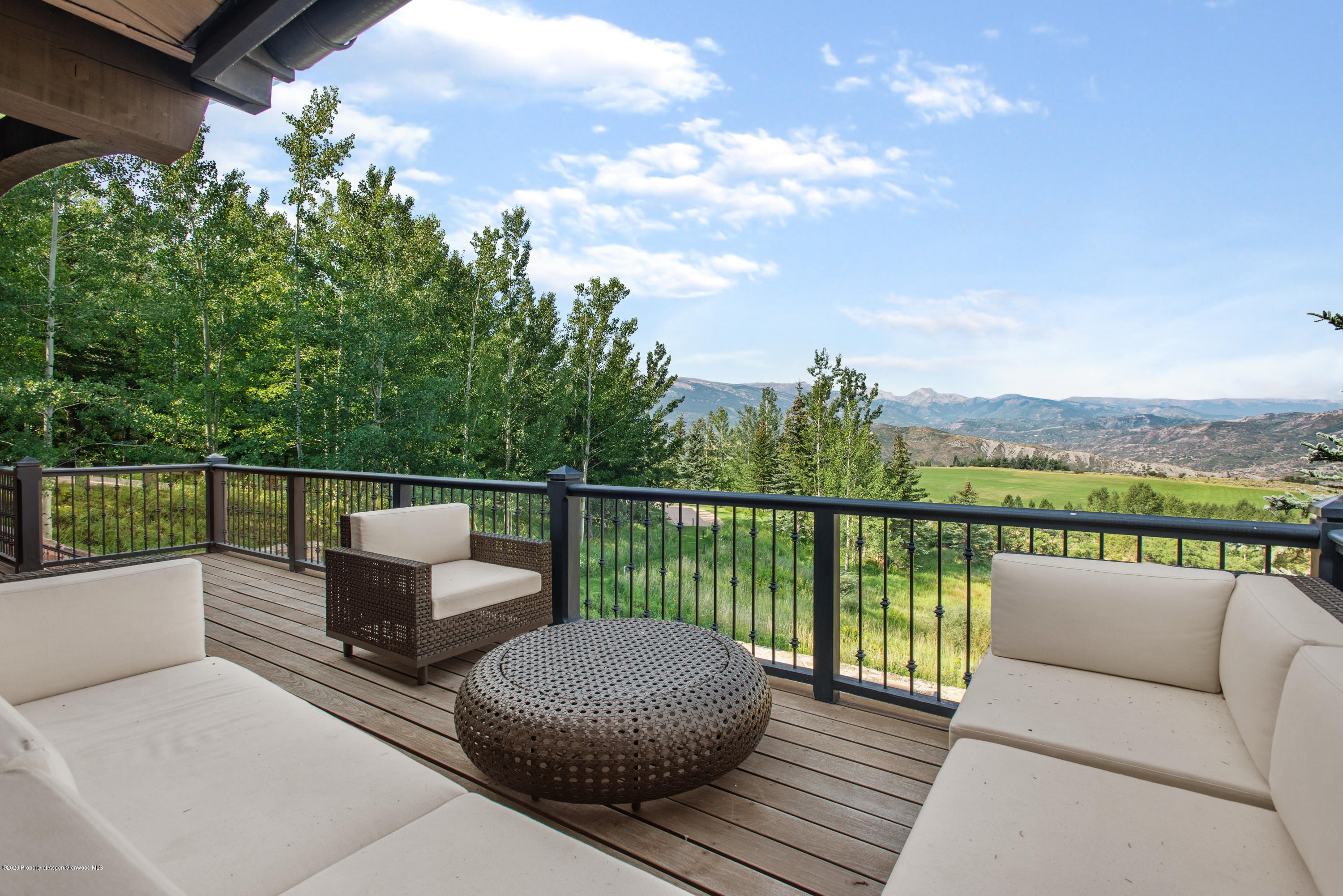 565 N Starwood Drive