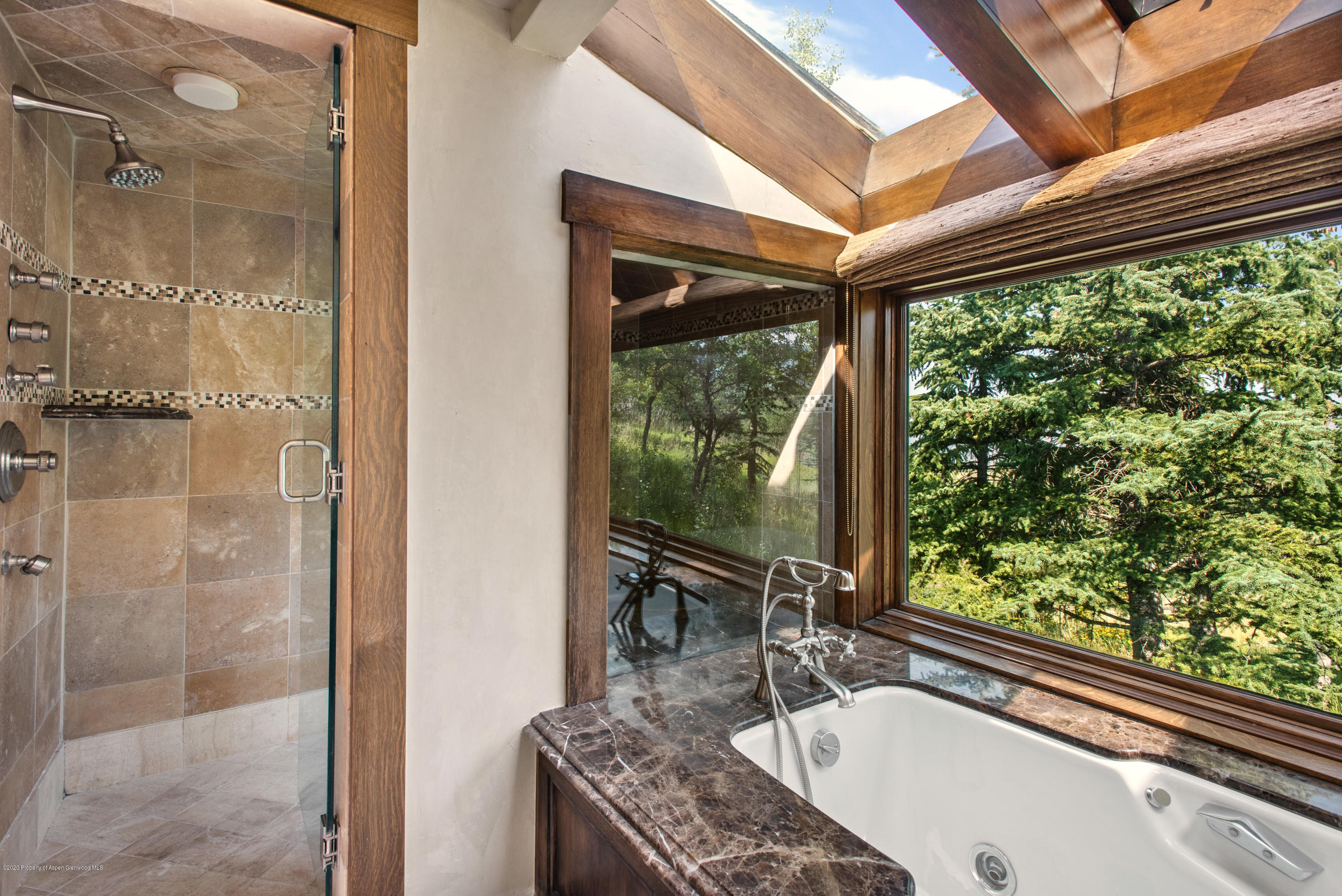 565 N Starwood Drive