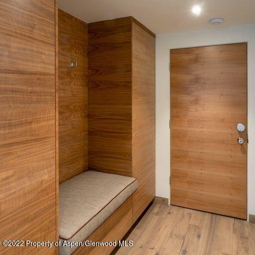 119 E Cooper Avenue, 22