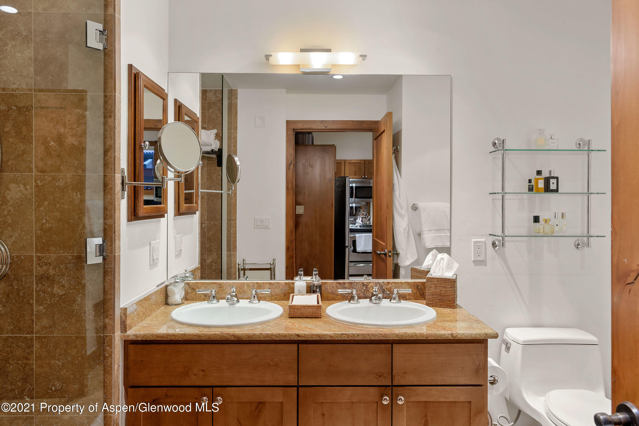 507 W Main Street, C101