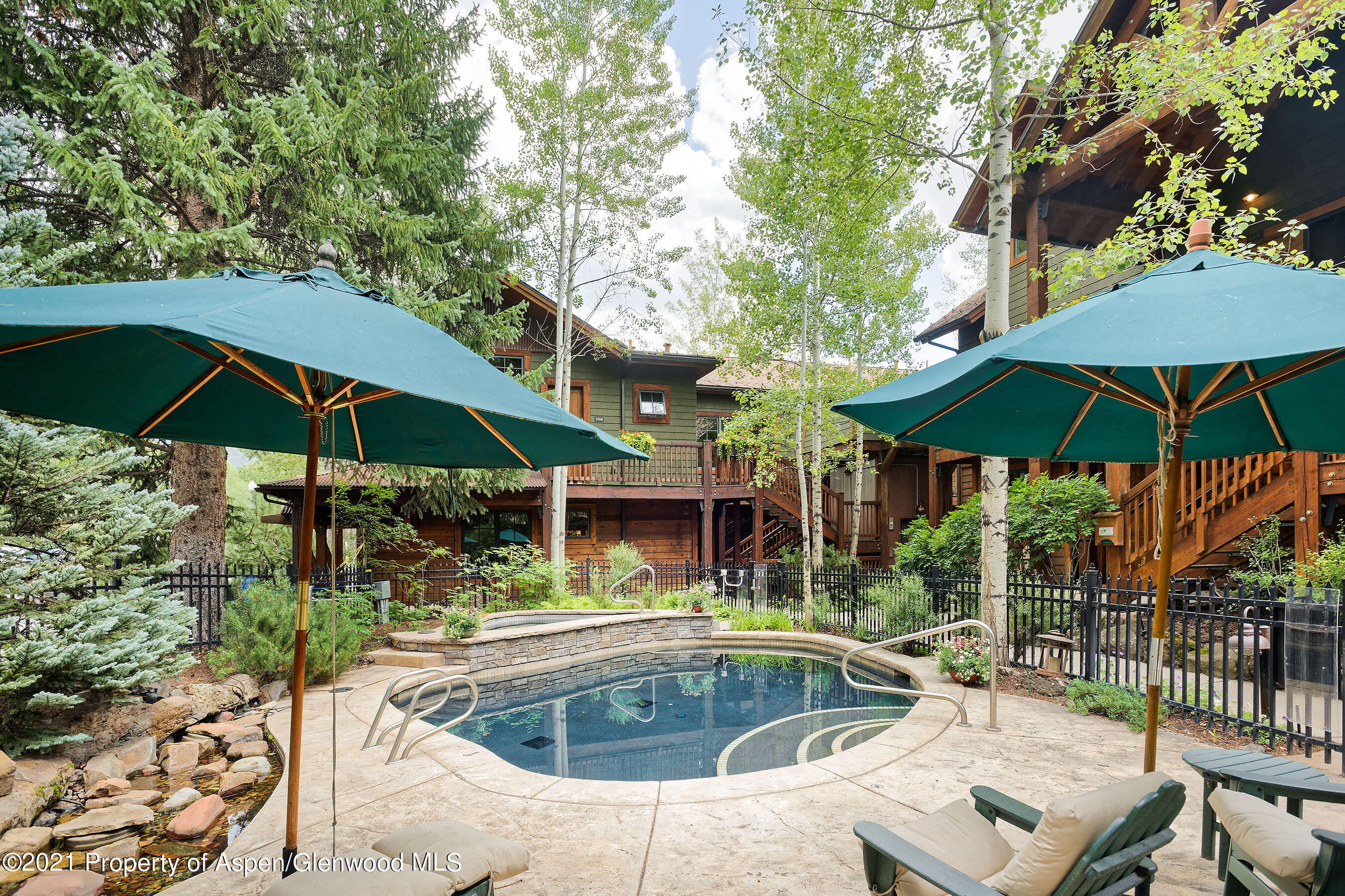 507 W Main Street, C101