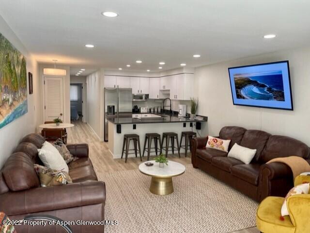 100 E Dean Street, 1-D