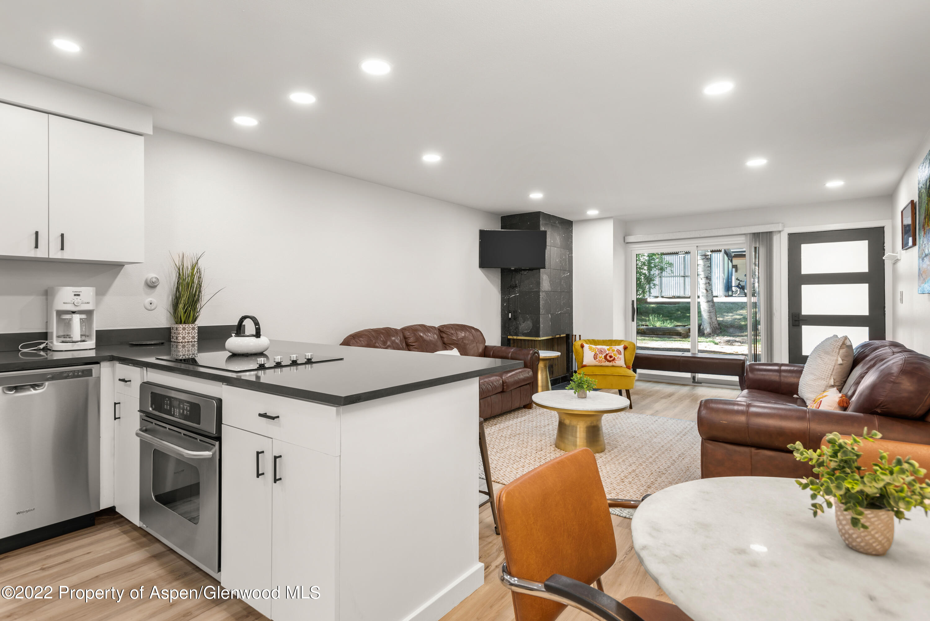 100 E Dean Street, 1-D