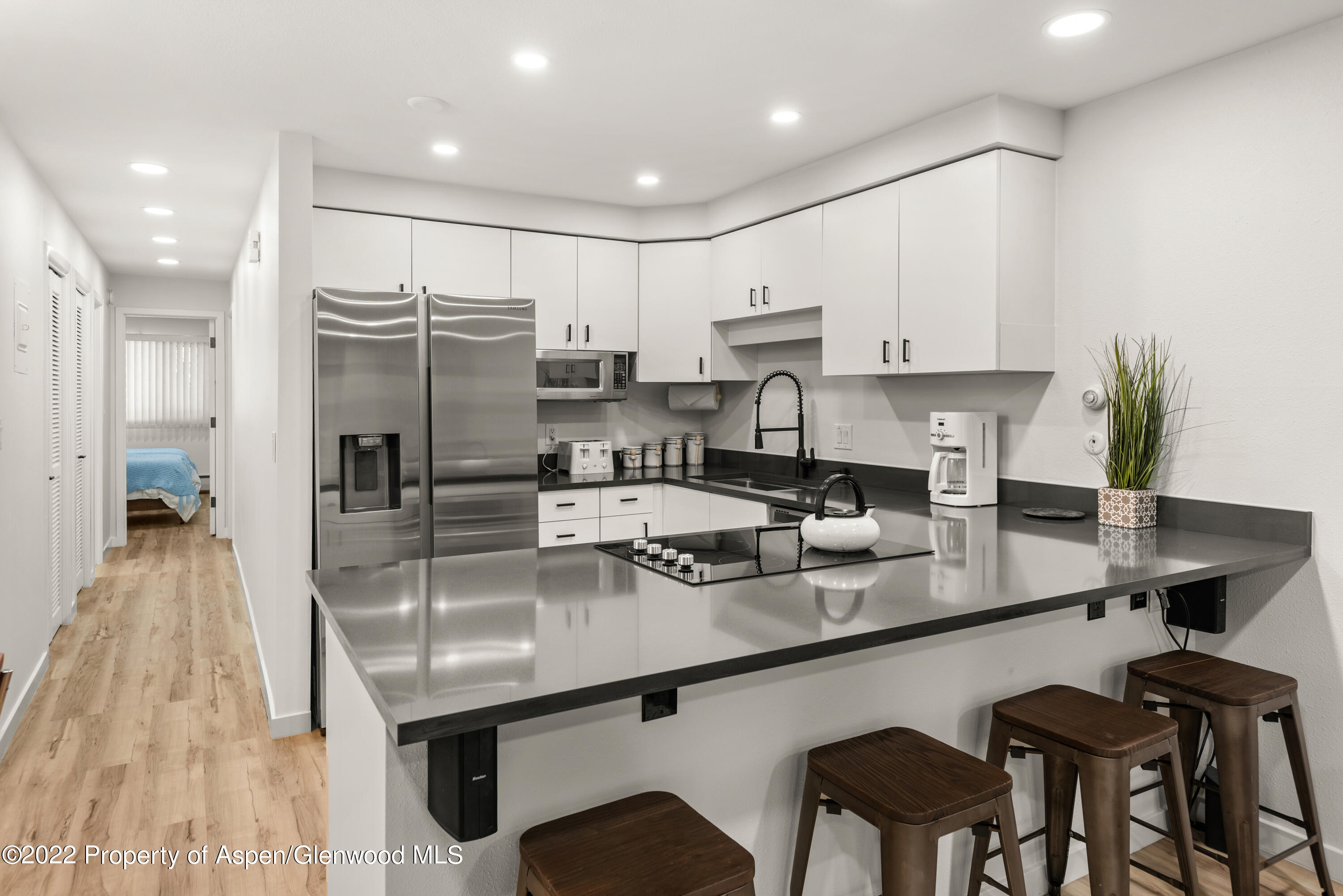 100 E Dean Street, 1-D