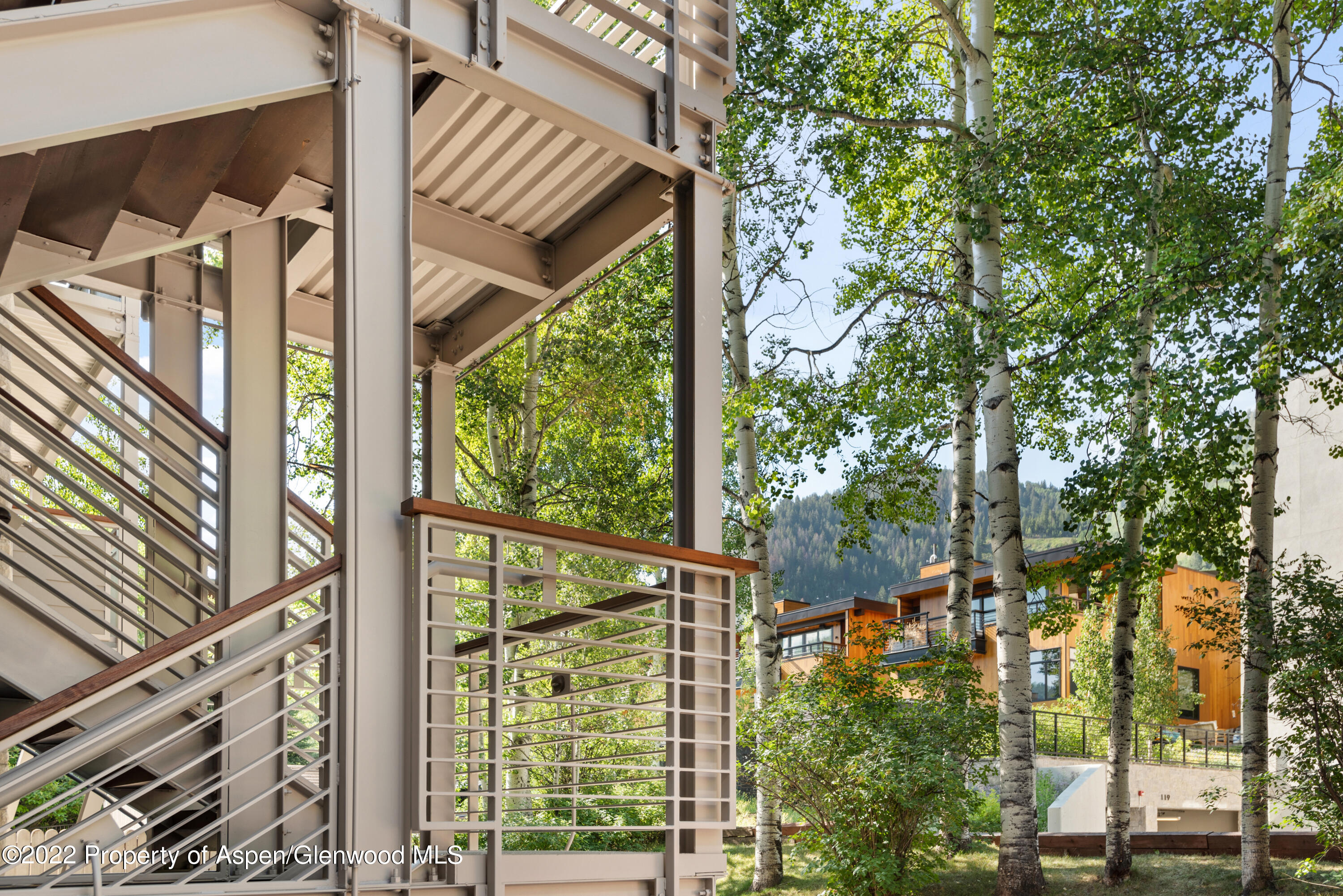 100 E Dean Street, 1-D