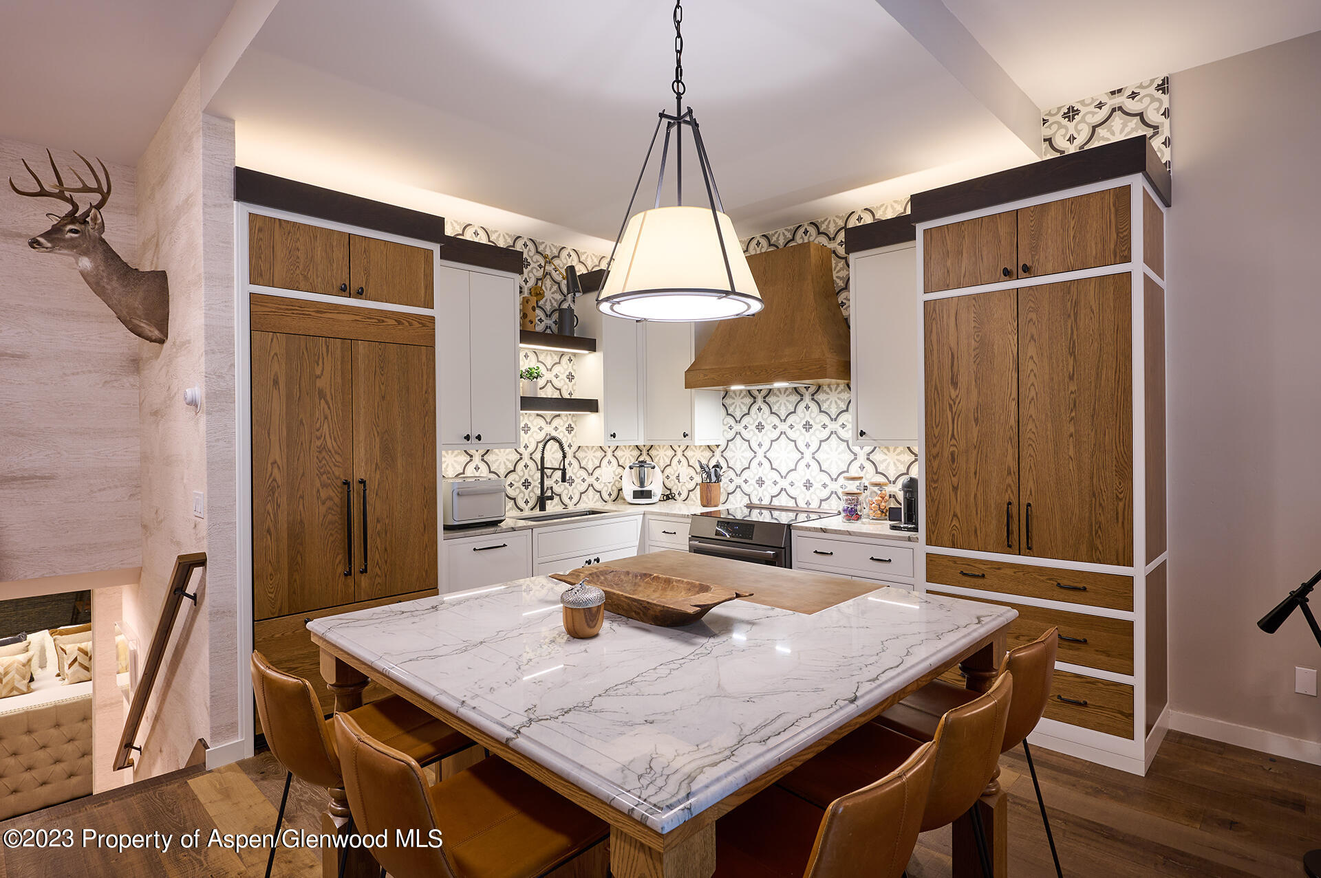 800 S Mill Street, 105