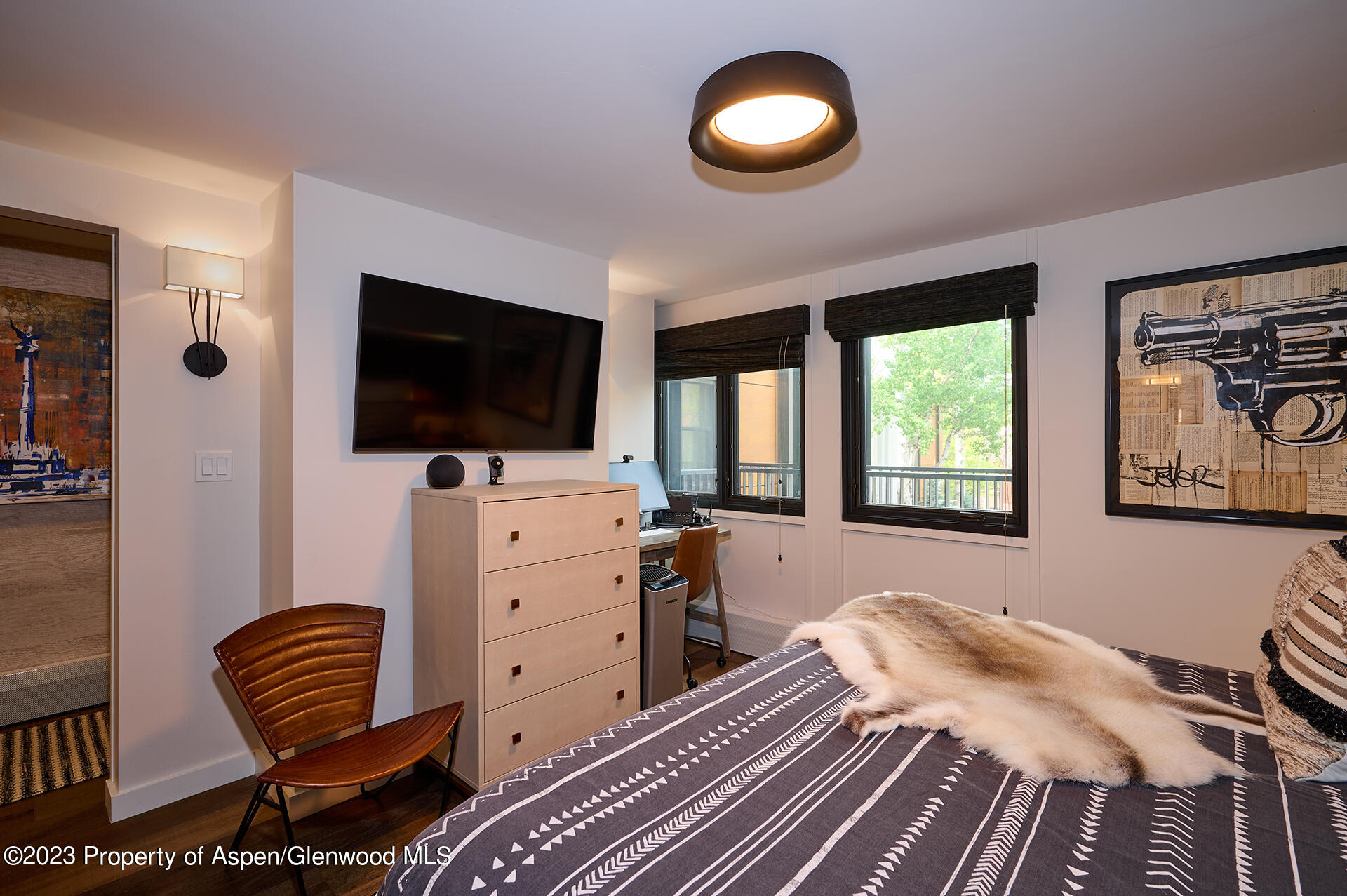 800 S Mill Street, 105