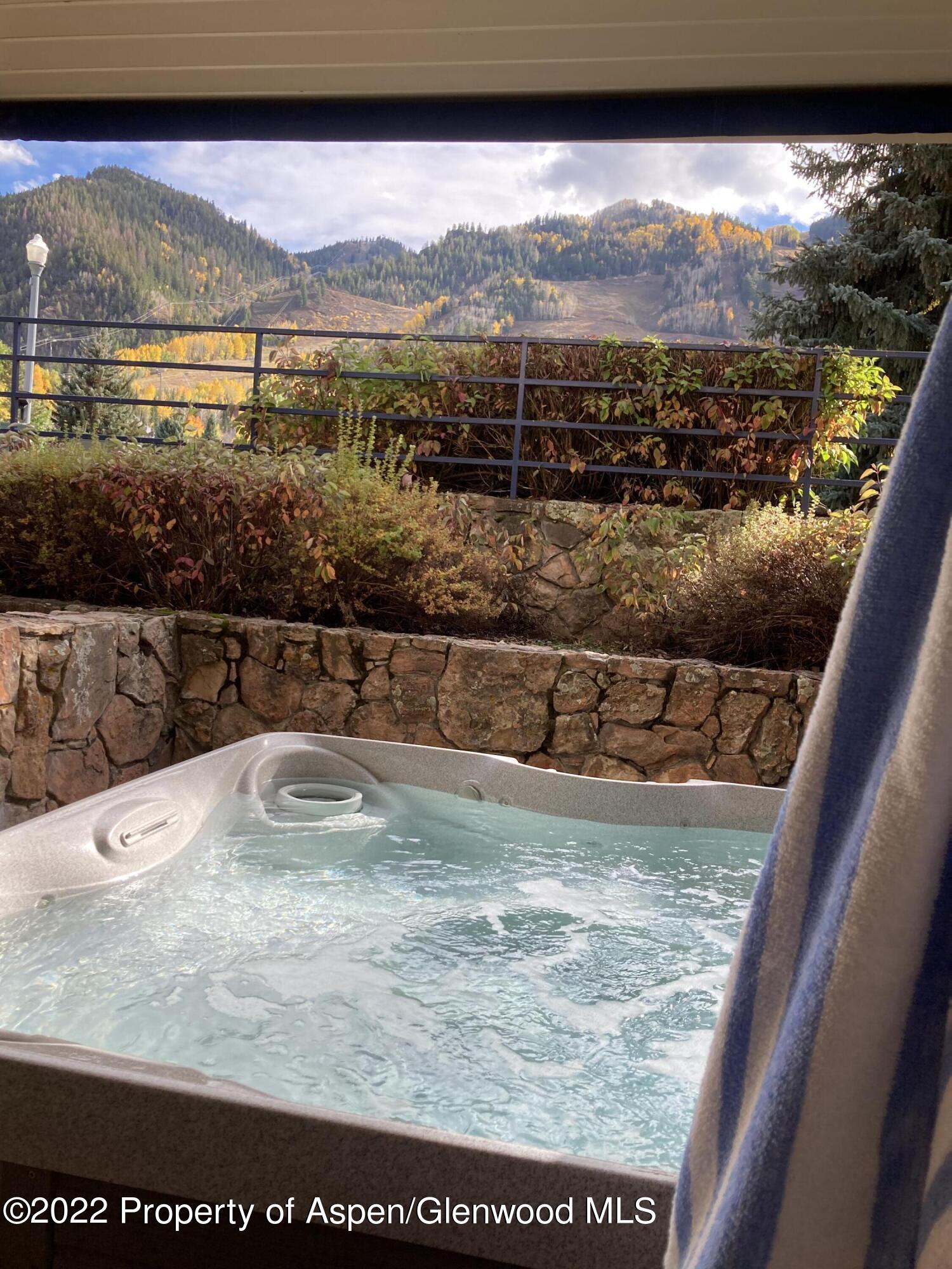 301 E Hyman Avenue, 104