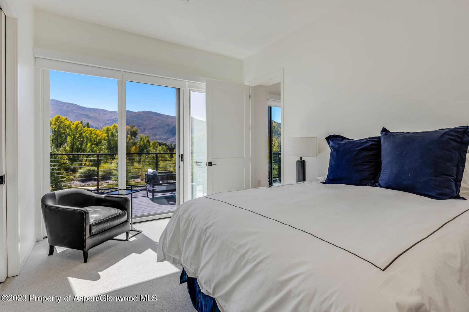 22860 Two Rivers Road, #370