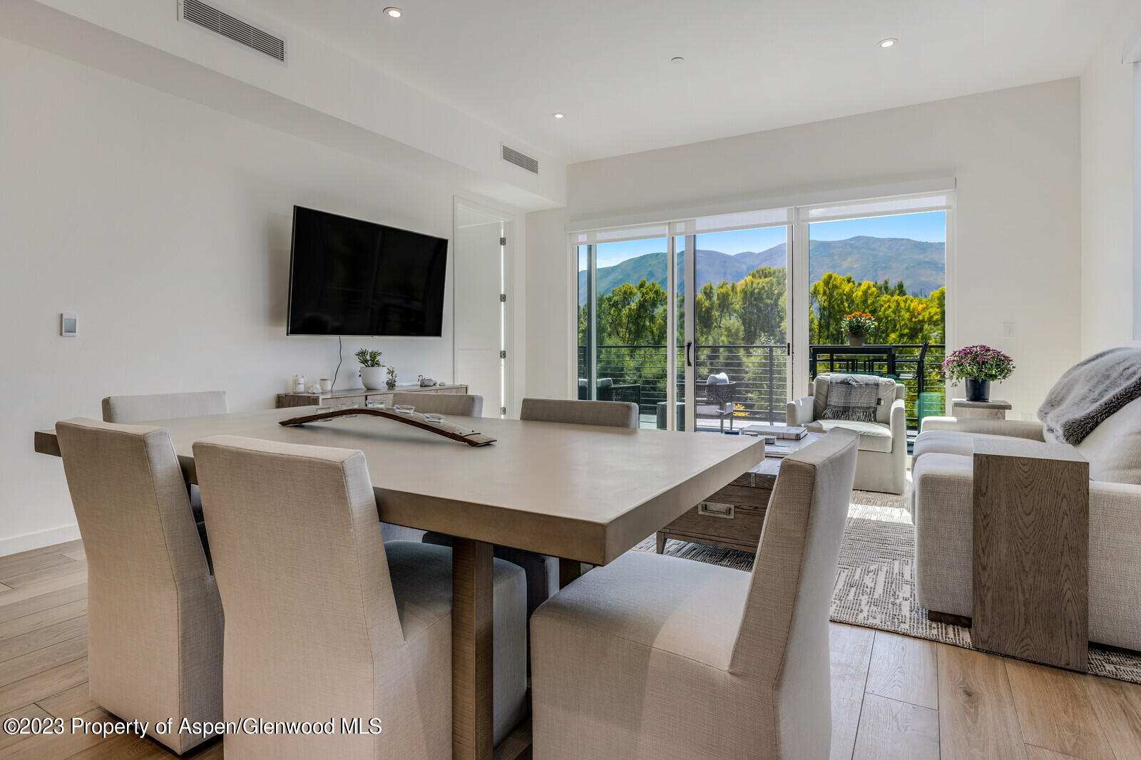 22860 Two Rivers Road, #370